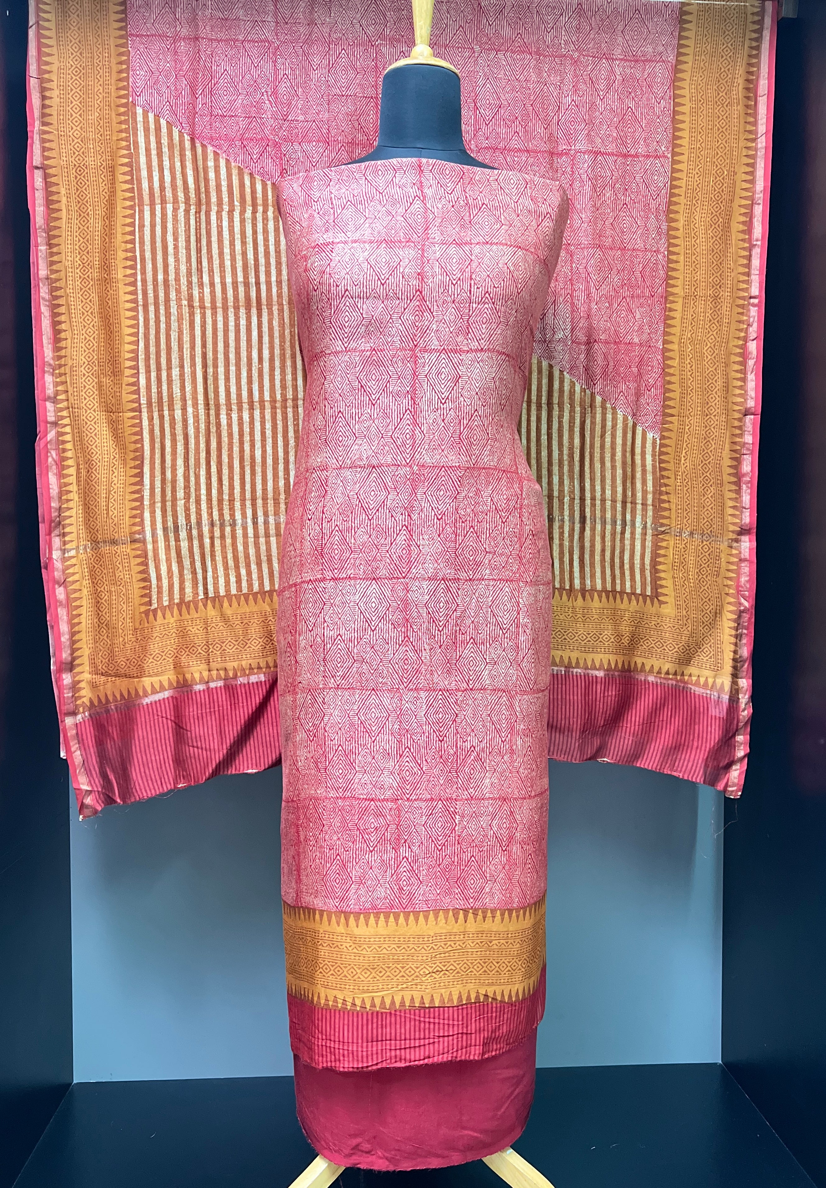 Geometric Patterned Screen Print Chanderi Silk Salwar Set | LV476
