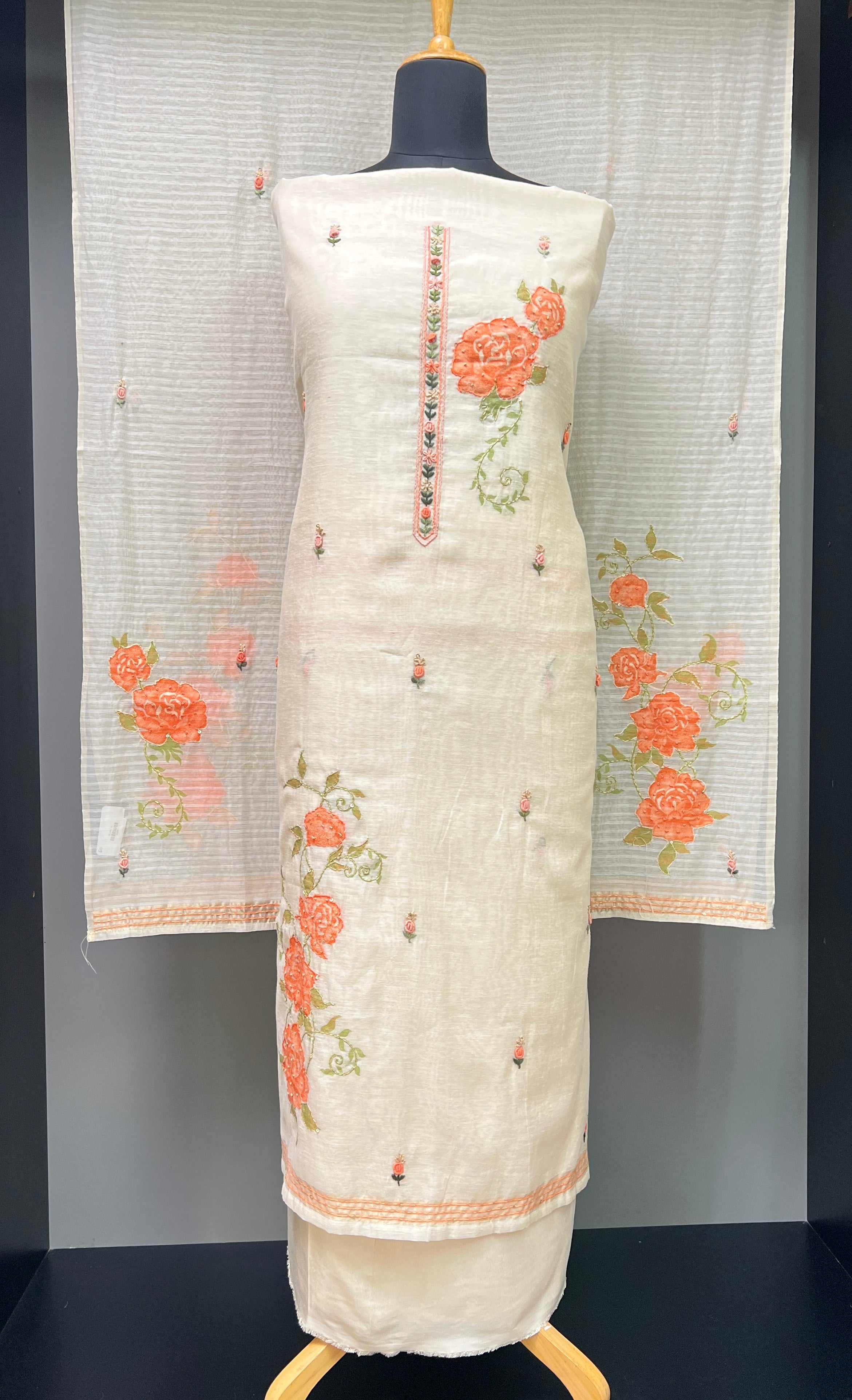 Jamdani Weaving Embroidery Pure Chanderi Salwar Set | LV481