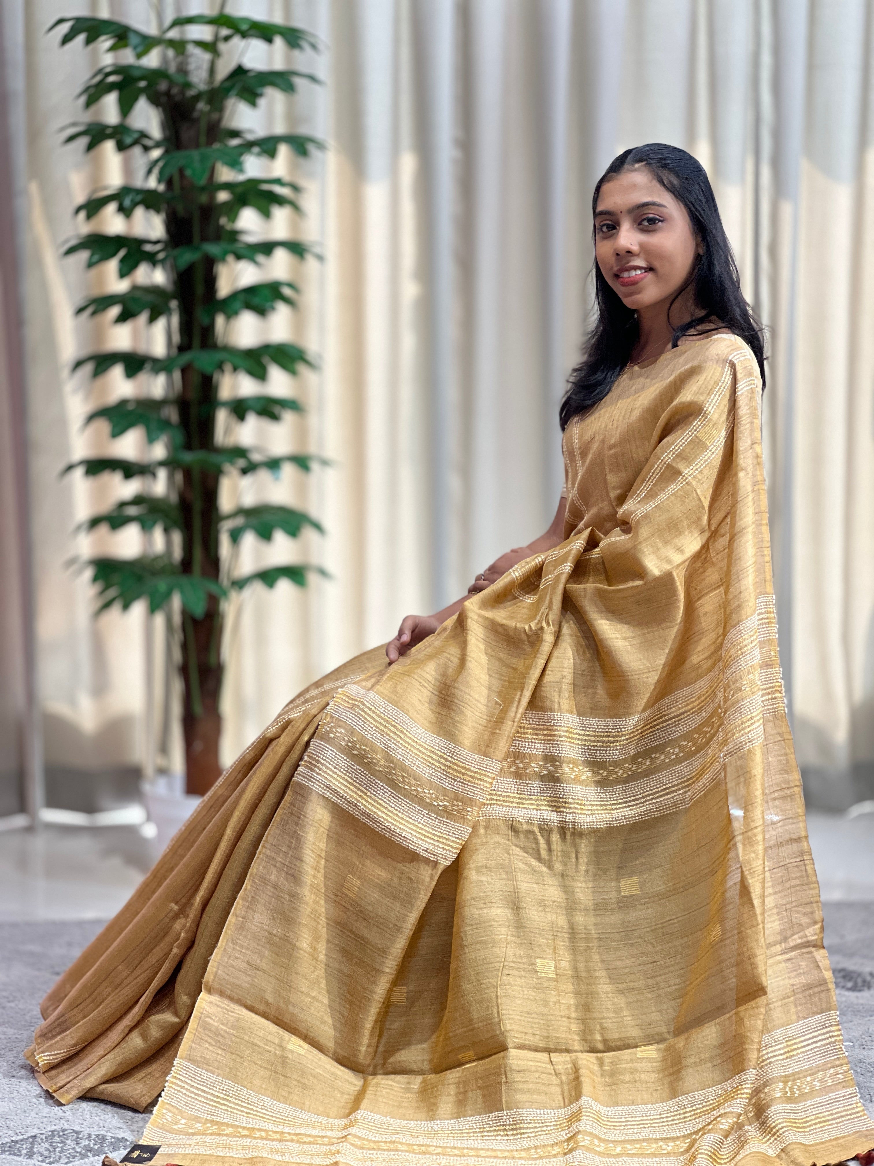 Kesiya Weaved Handloom Desi Tussar Saree | RGD657