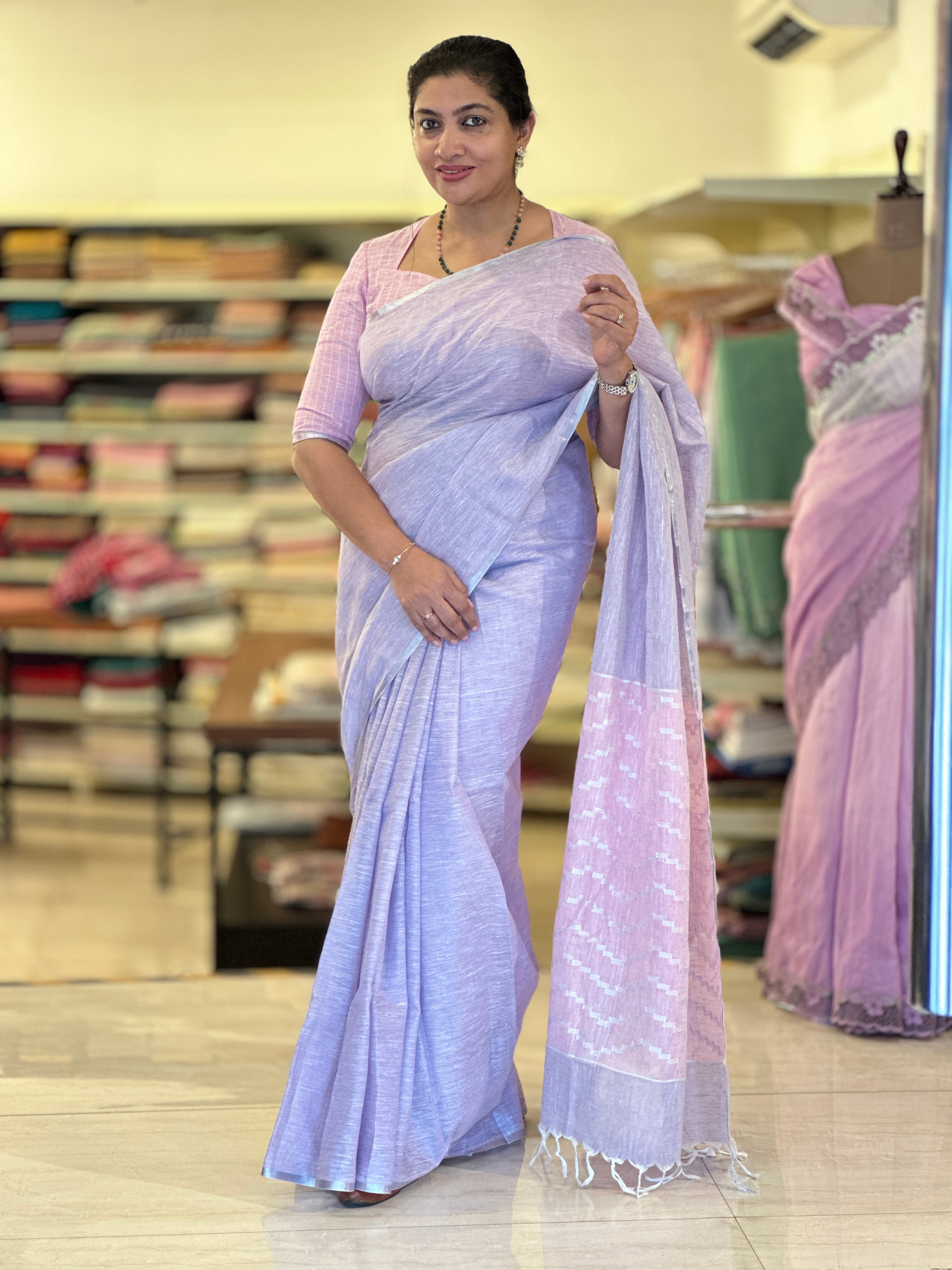 Kara Border Detailed Linen Saree | DLS350