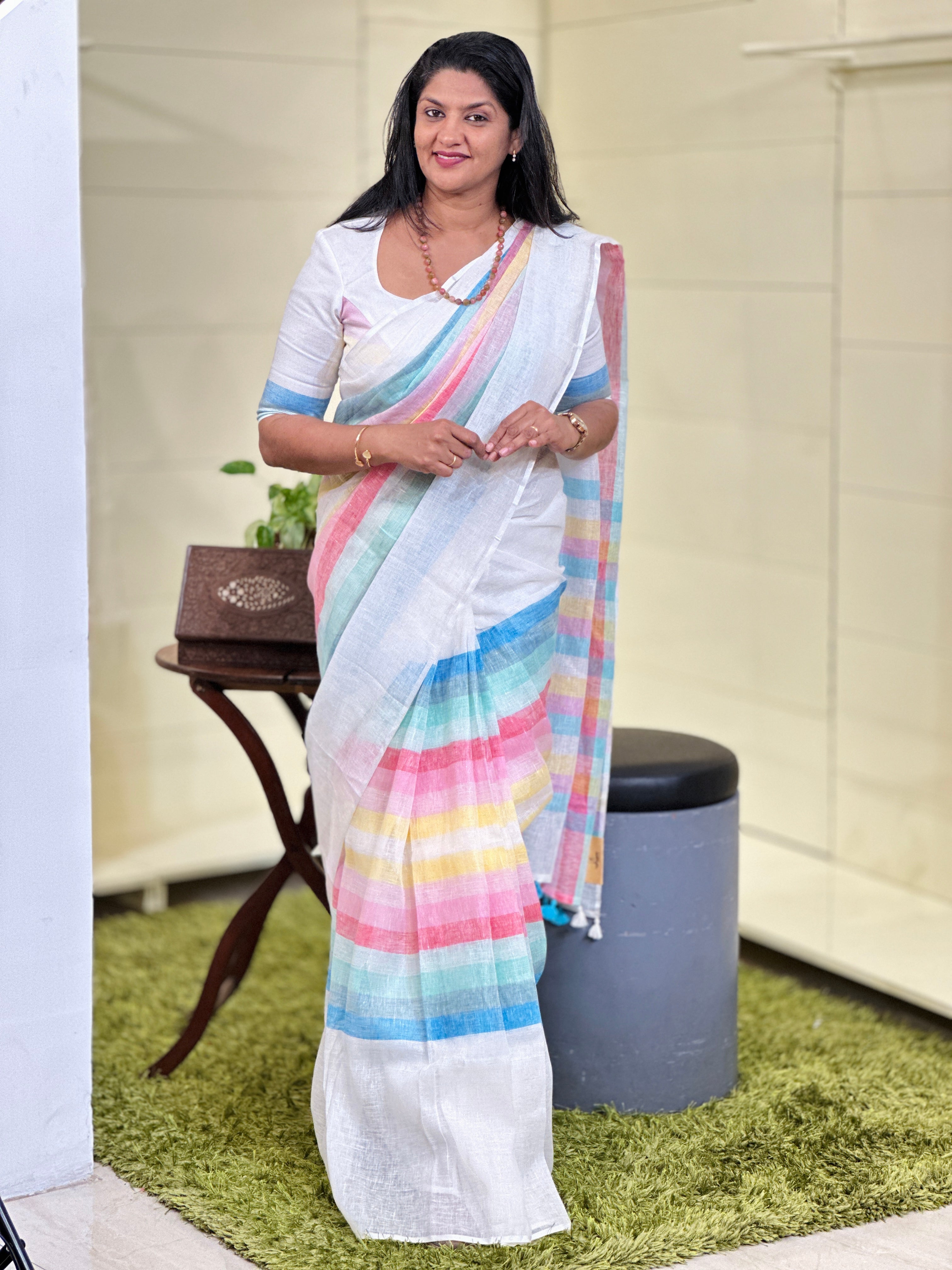 Multi-Color Patterned Linen Saree | DLS348