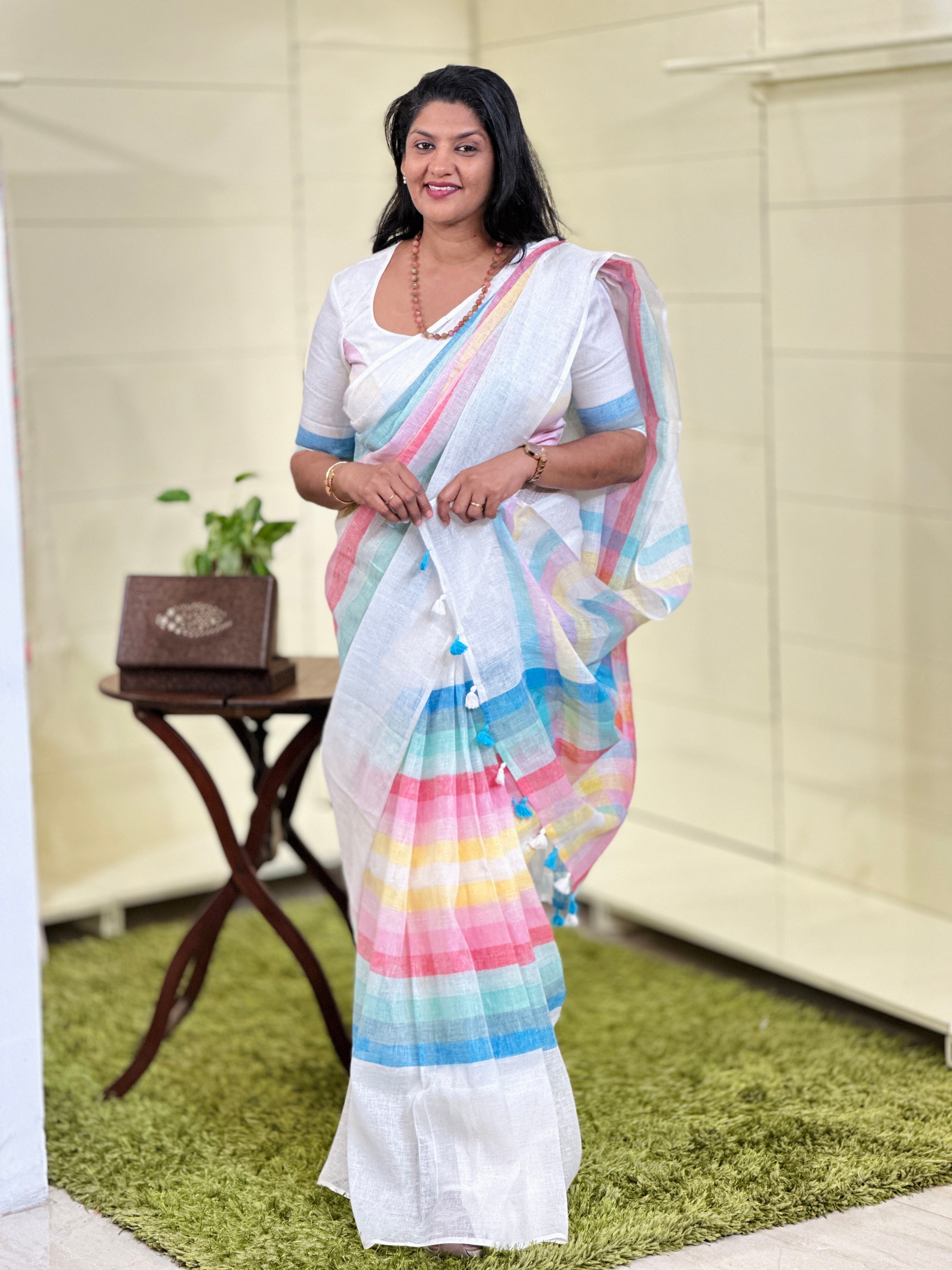 Multi-Color Patterned Linen Saree | DLS348