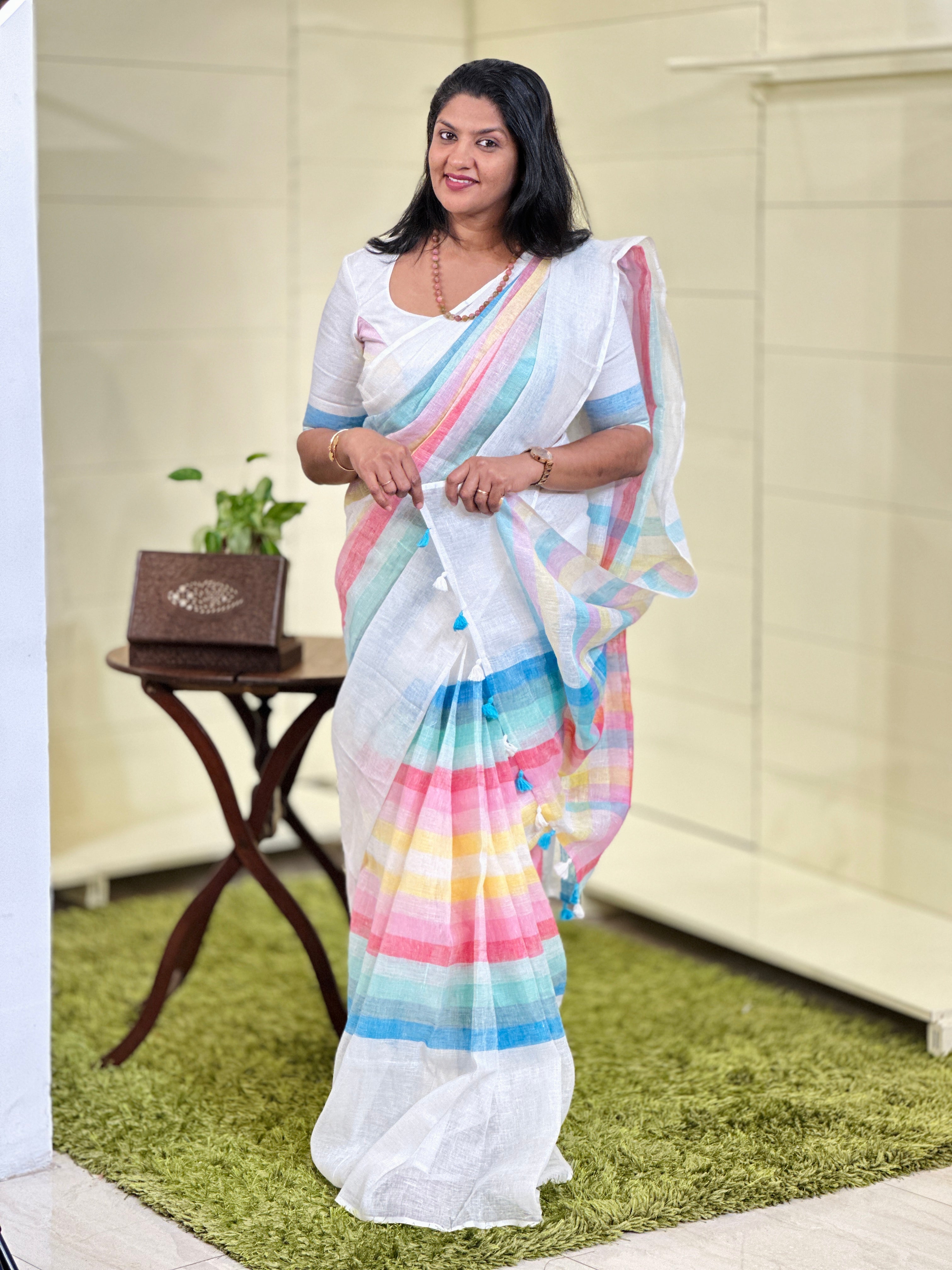 Multi-Color Patterned Linen Saree | DLS348