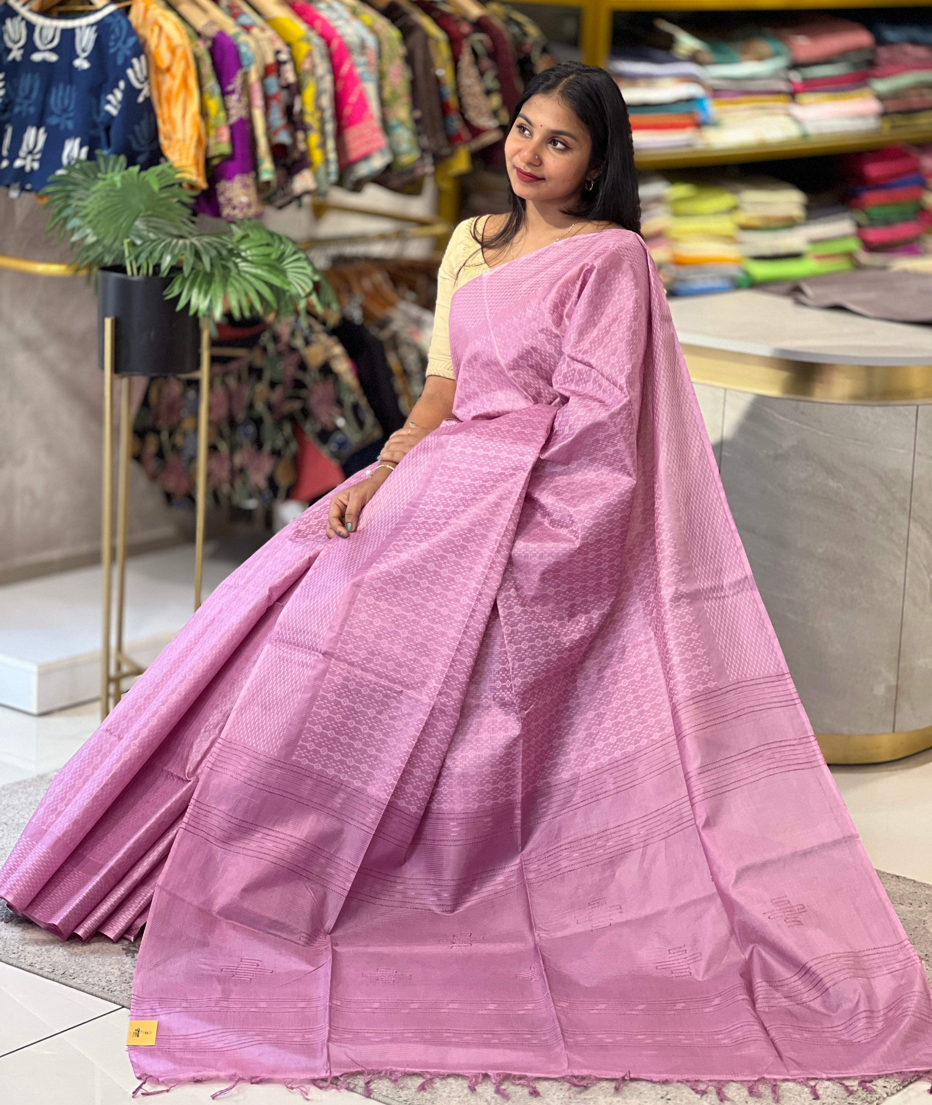 Geometric Weaving Patterned Tussar Finish Saree | PNS102