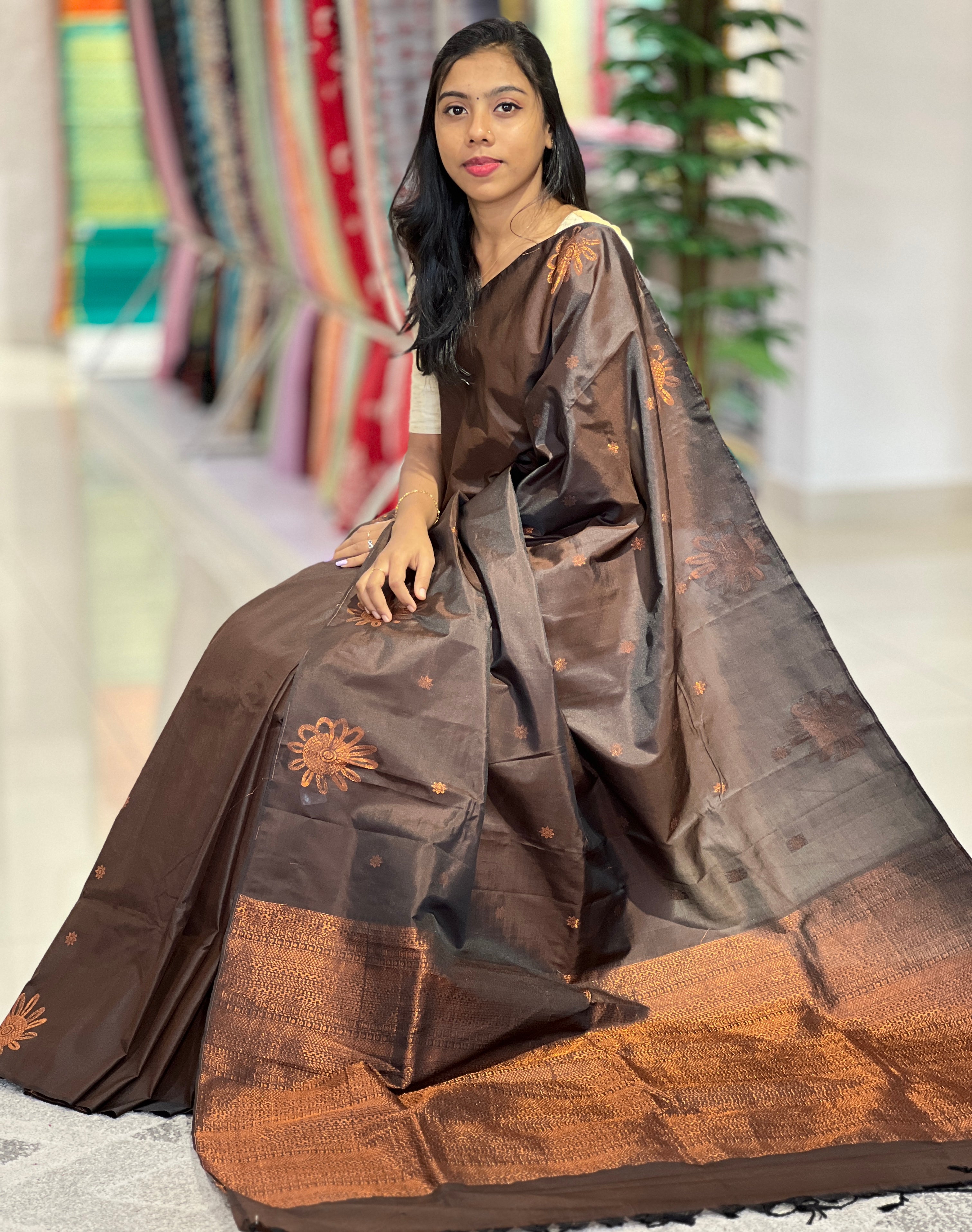 Floral Buta Detailed Semi Silk Saree | SN511