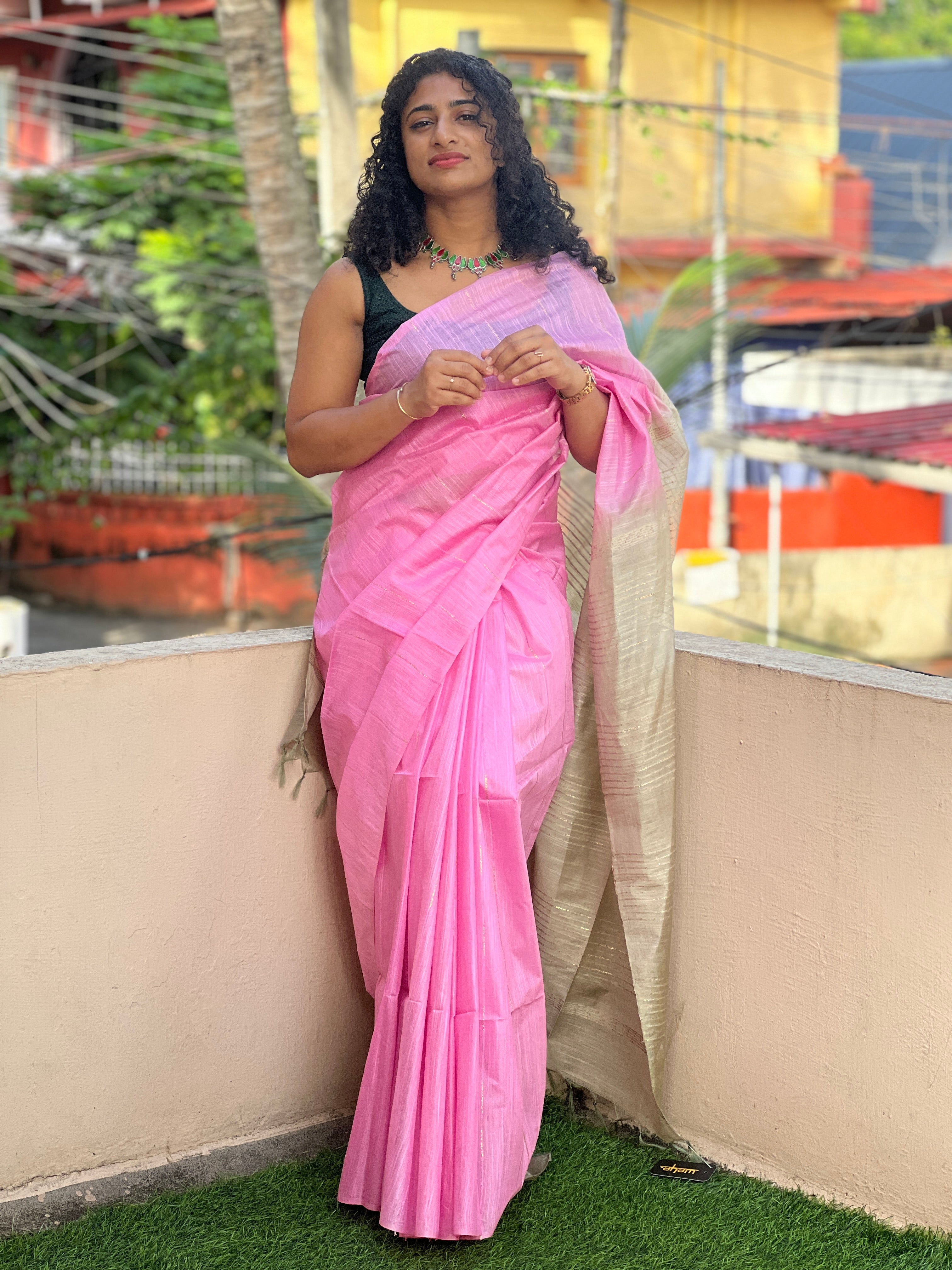 Sequence Weaving Pattern & Lurex Golden Yarns Bhagalpuri Linen Saree | DLS177