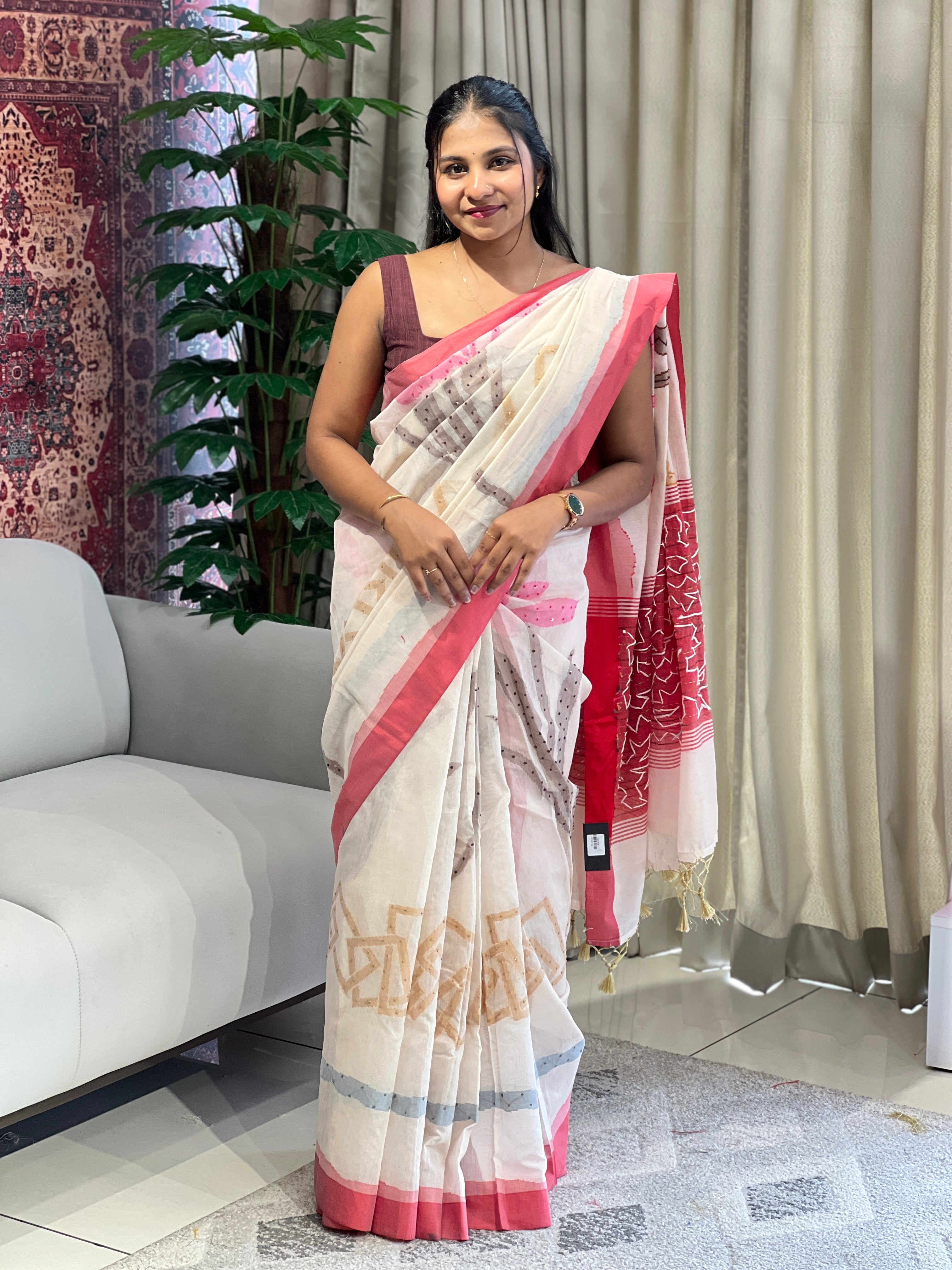 Hand Embroidery Detailed Chanderi Saree | BLD1565