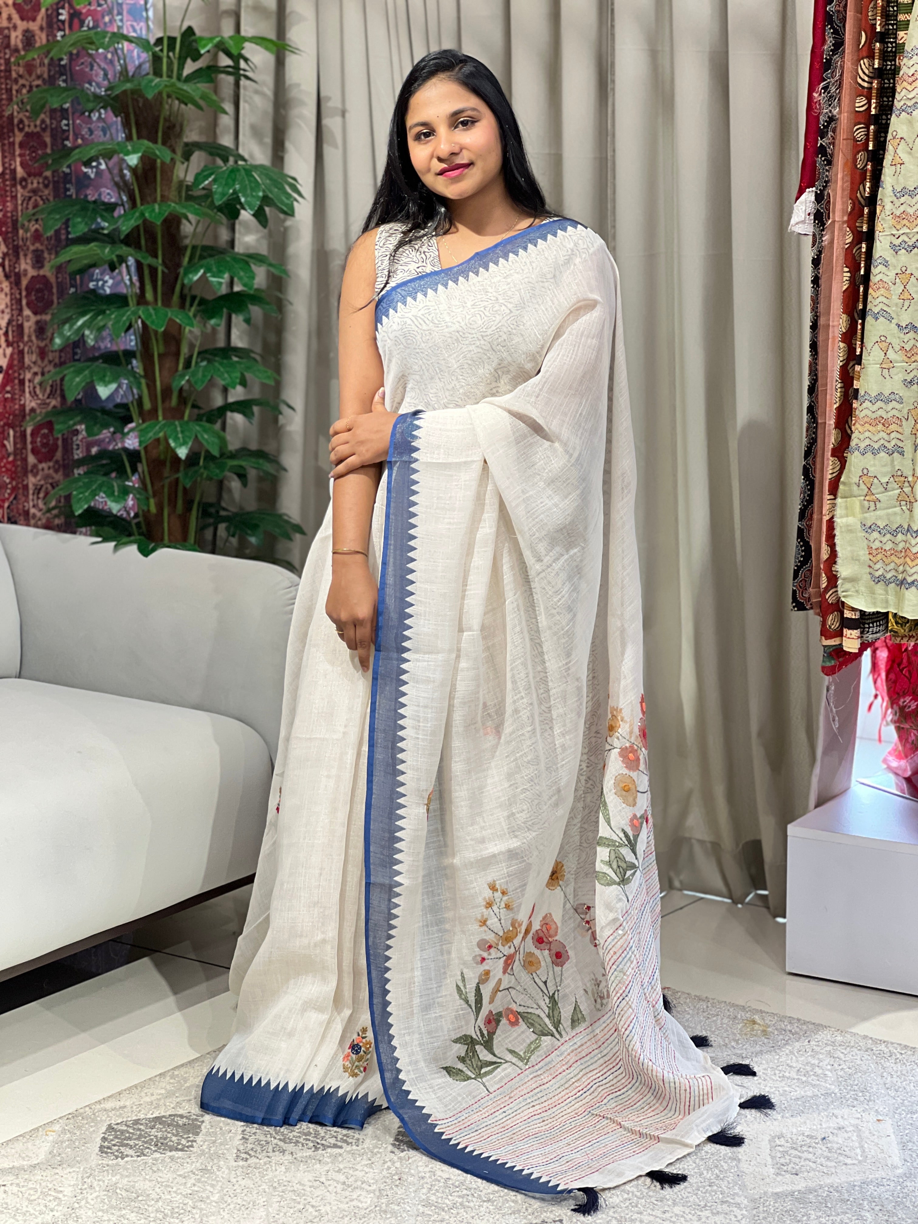 Embroidery Detailed Tissue Linen Saree | BLD1543