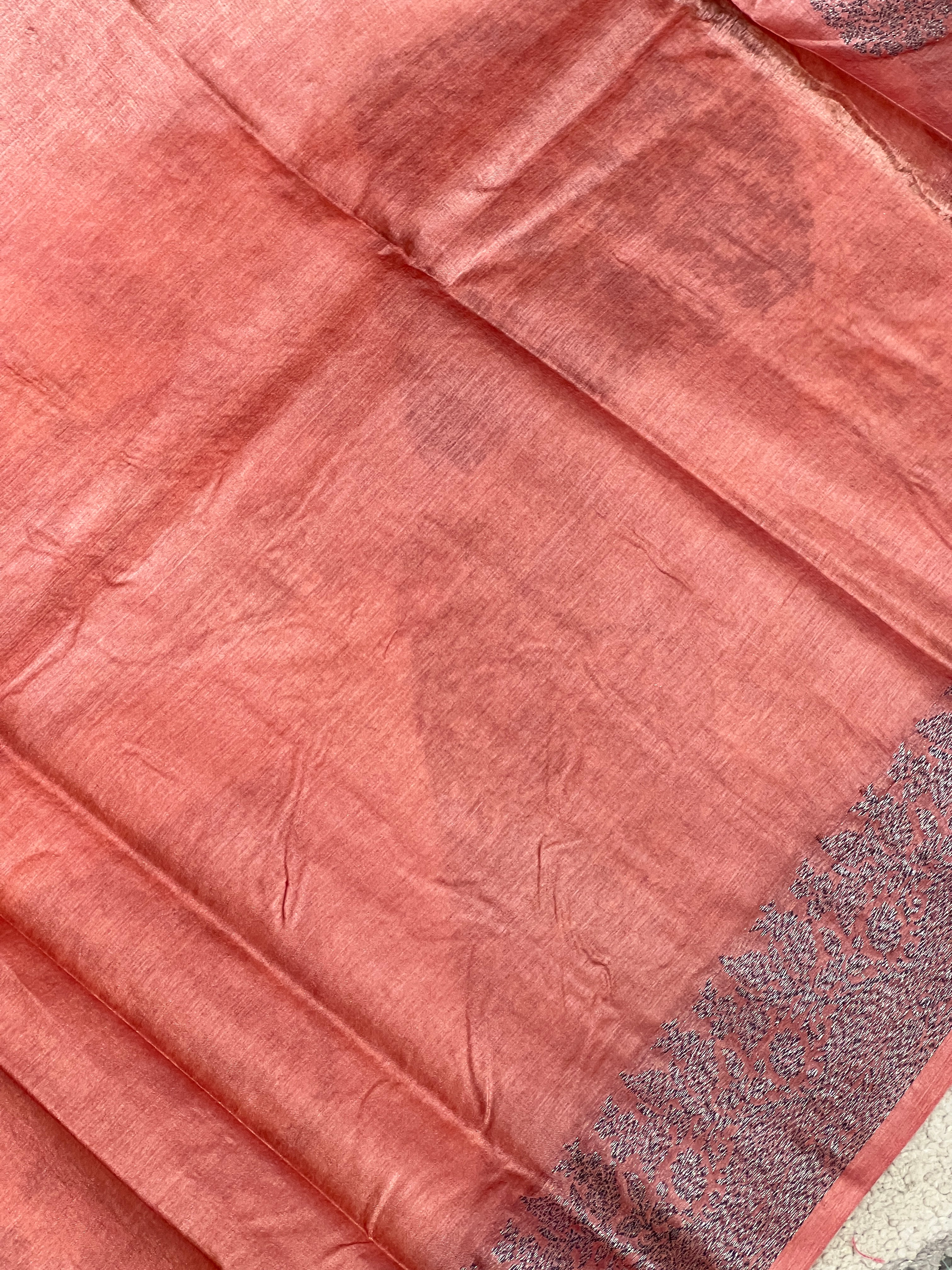 Scattered Buta Detailed Tussar Banarasi Saree | YNG623