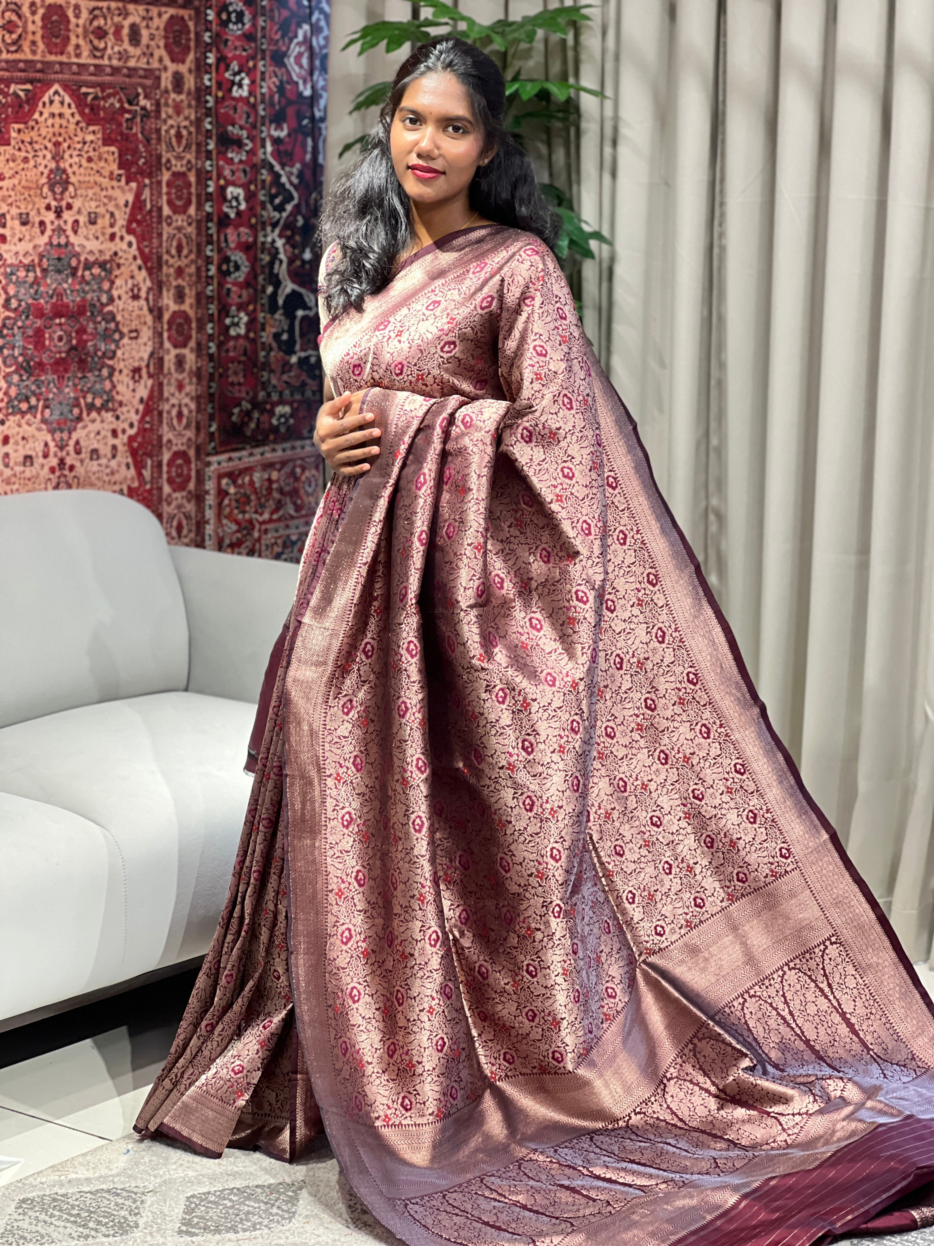 Zari Woven Banarasi Saree | YNG618