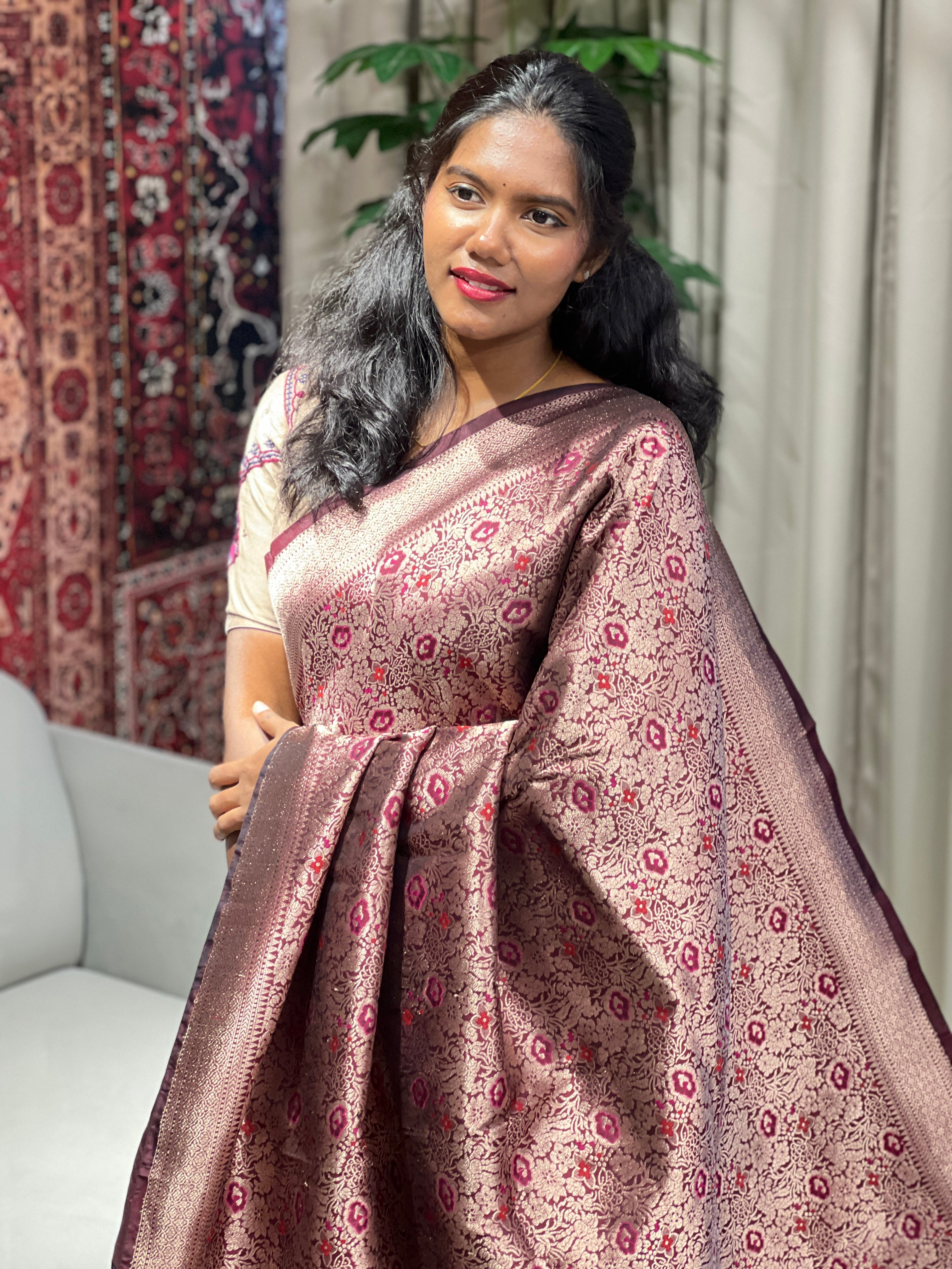 Zari Woven Banarasi Saree | YNG618
