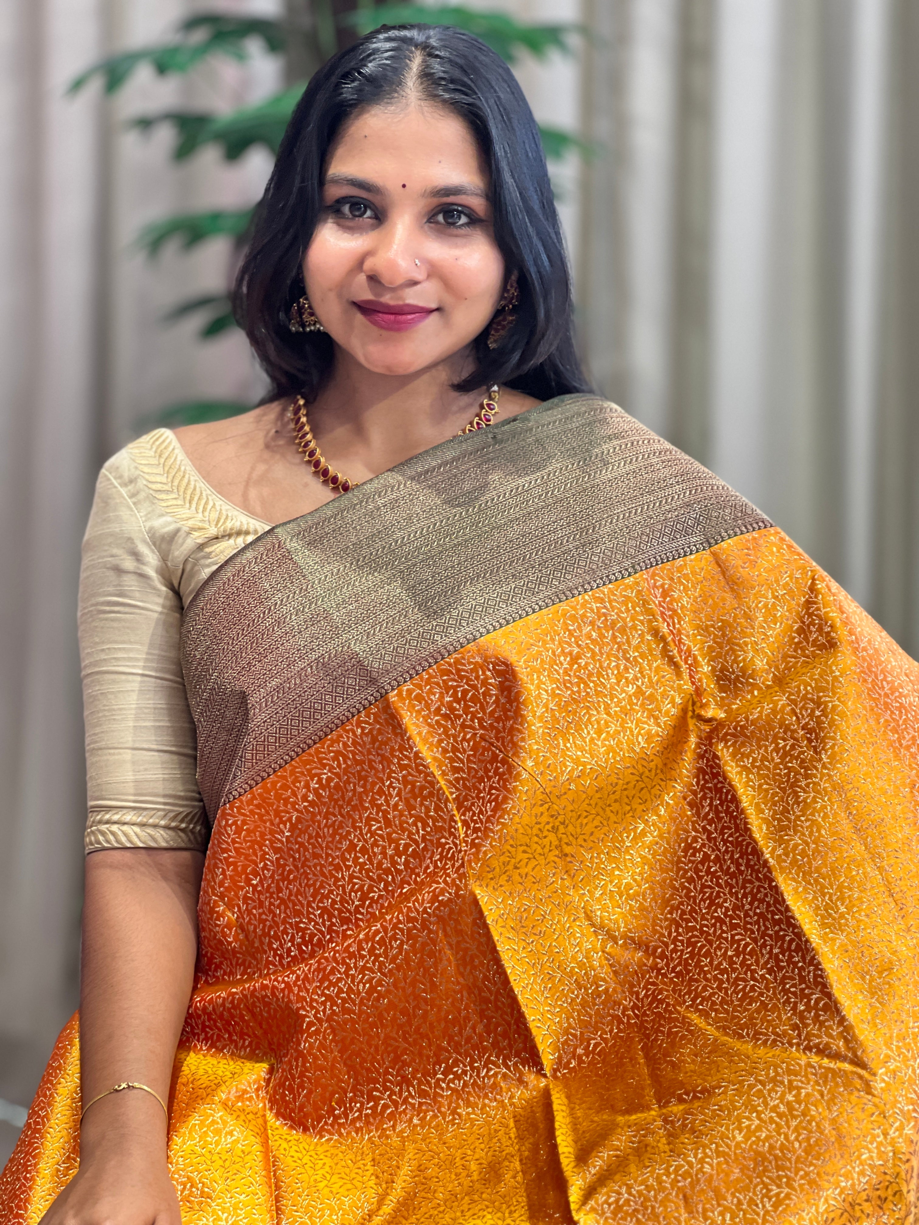 Jaal Pattern With Handloom Kanchipuram Saree | OM243
