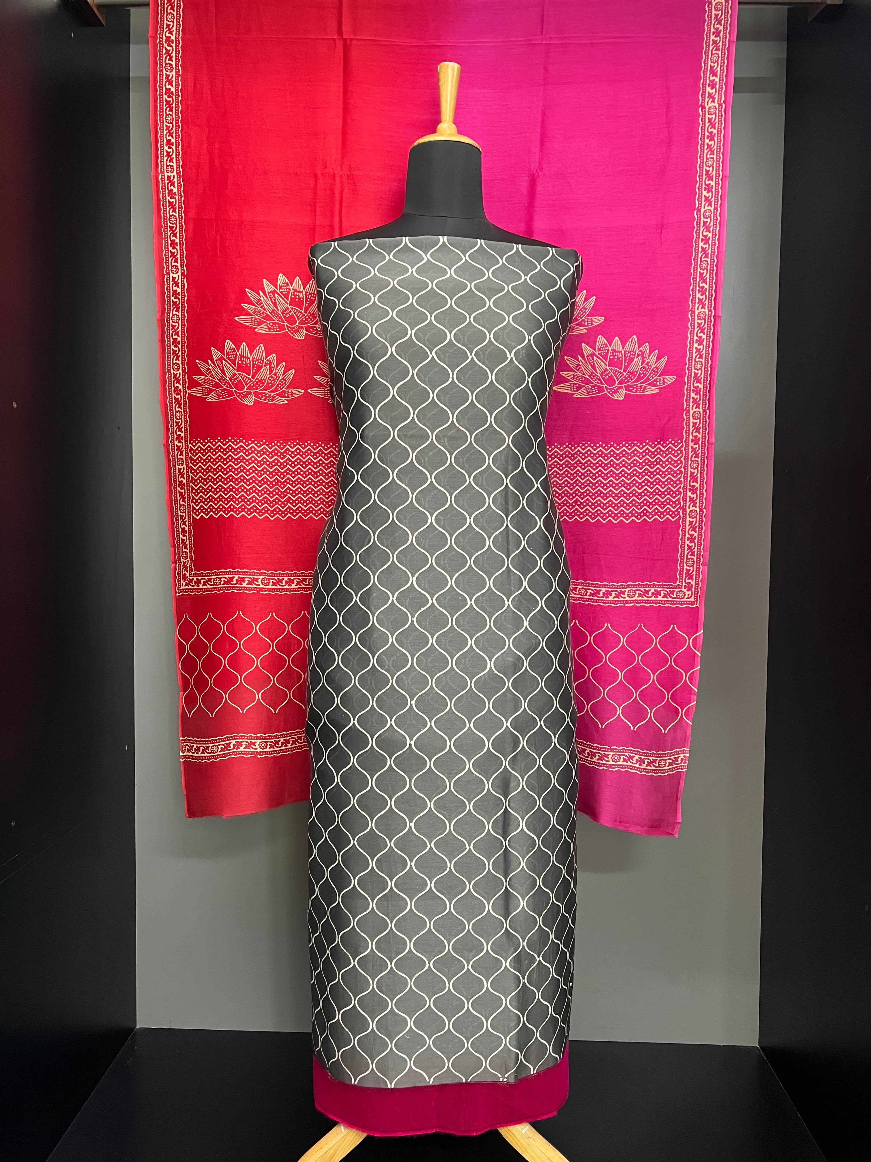 Zigzag Patterned Pure Chanderi Salwar Set | HE172