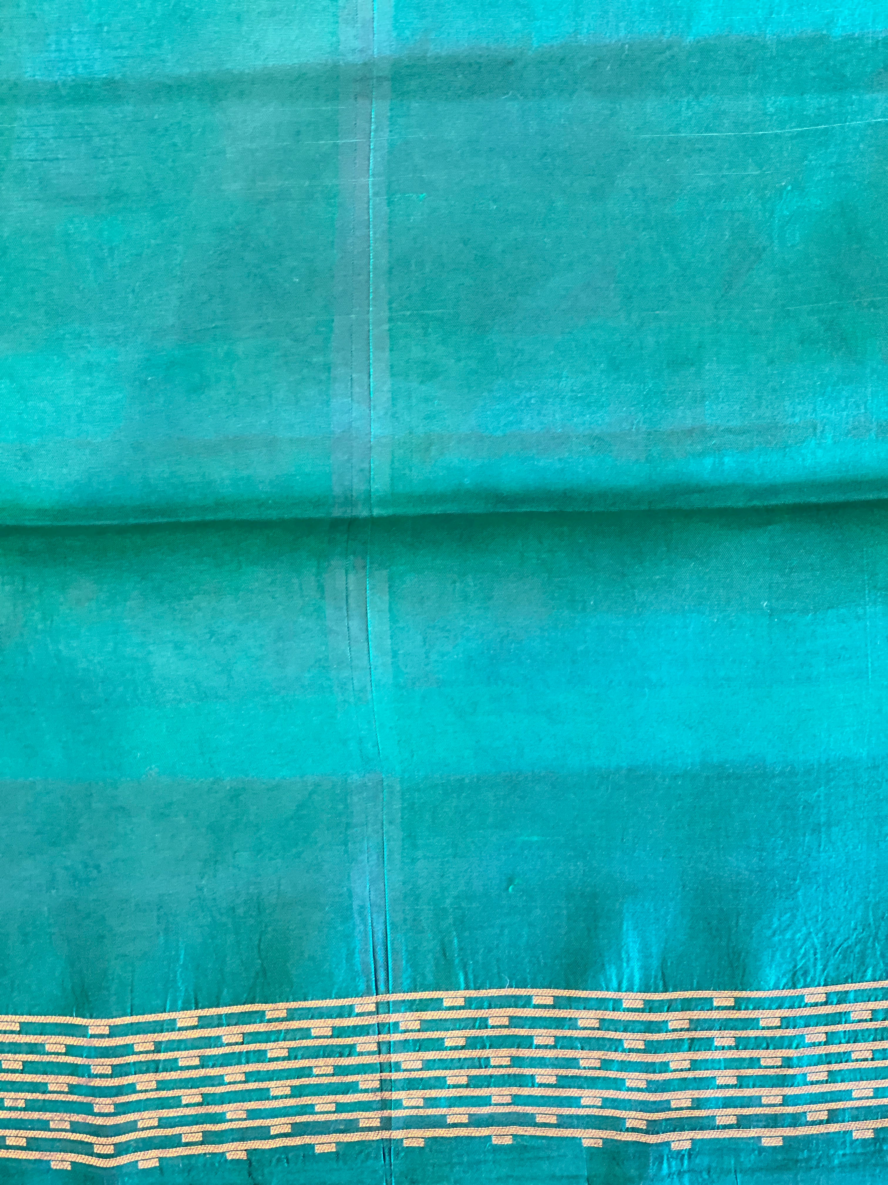 Thread & Zari Woven Butta Detailed Tussar Banarasi Silk Saree | YNG637