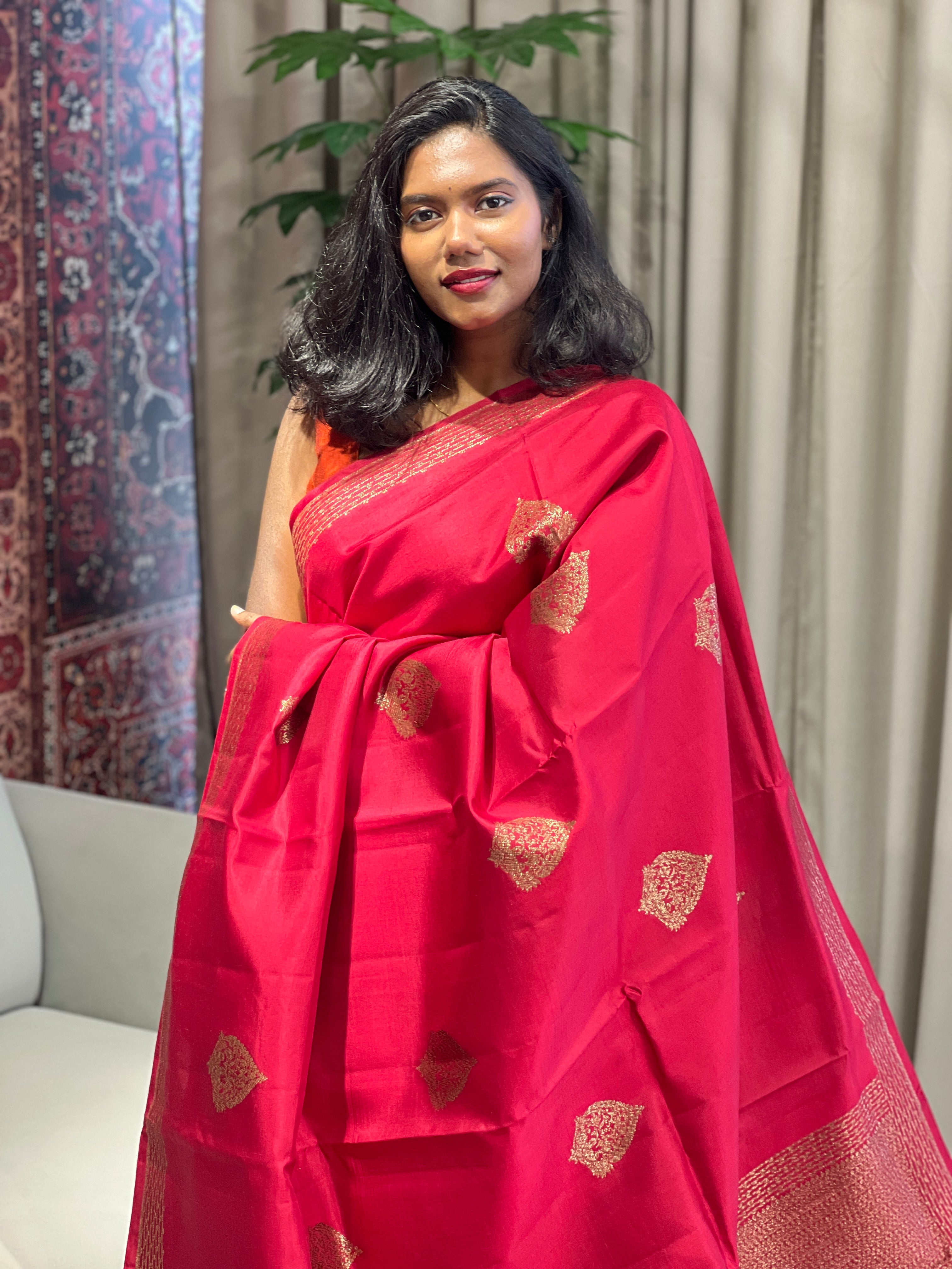 Thread & Zari Woven Butta Detailed Tussar Banarasi Silk Saree | YNG638