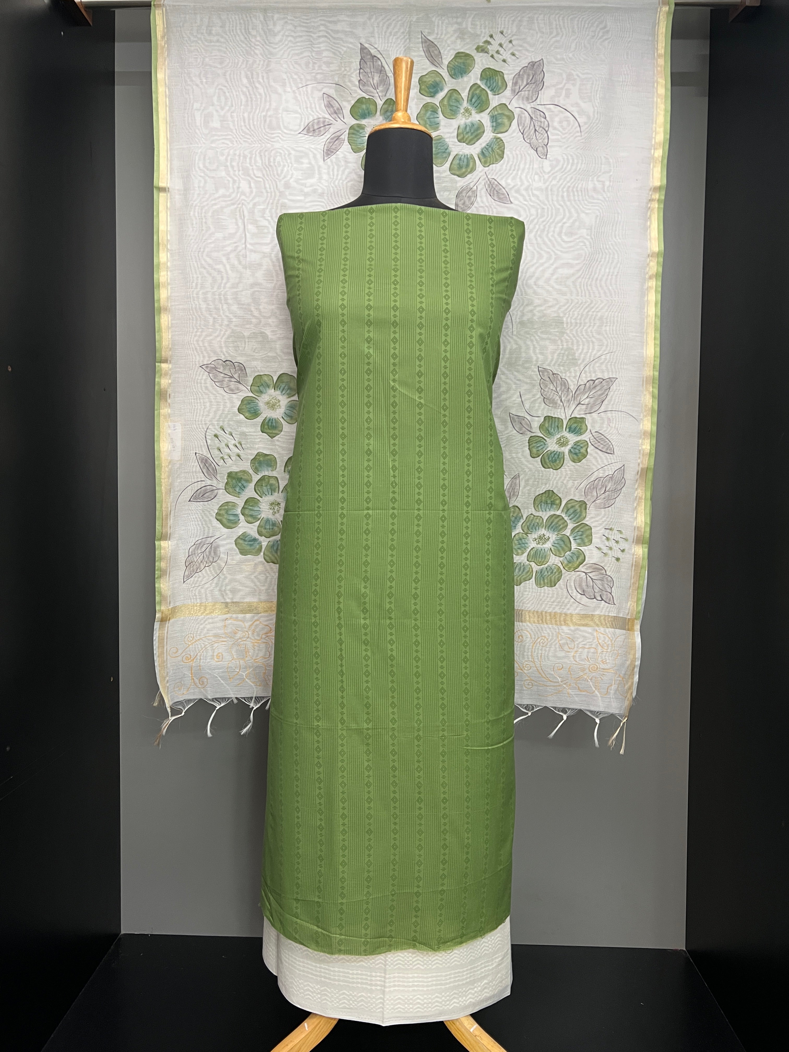 Geometric Print Detailed Cotton Salwar Set | HE157