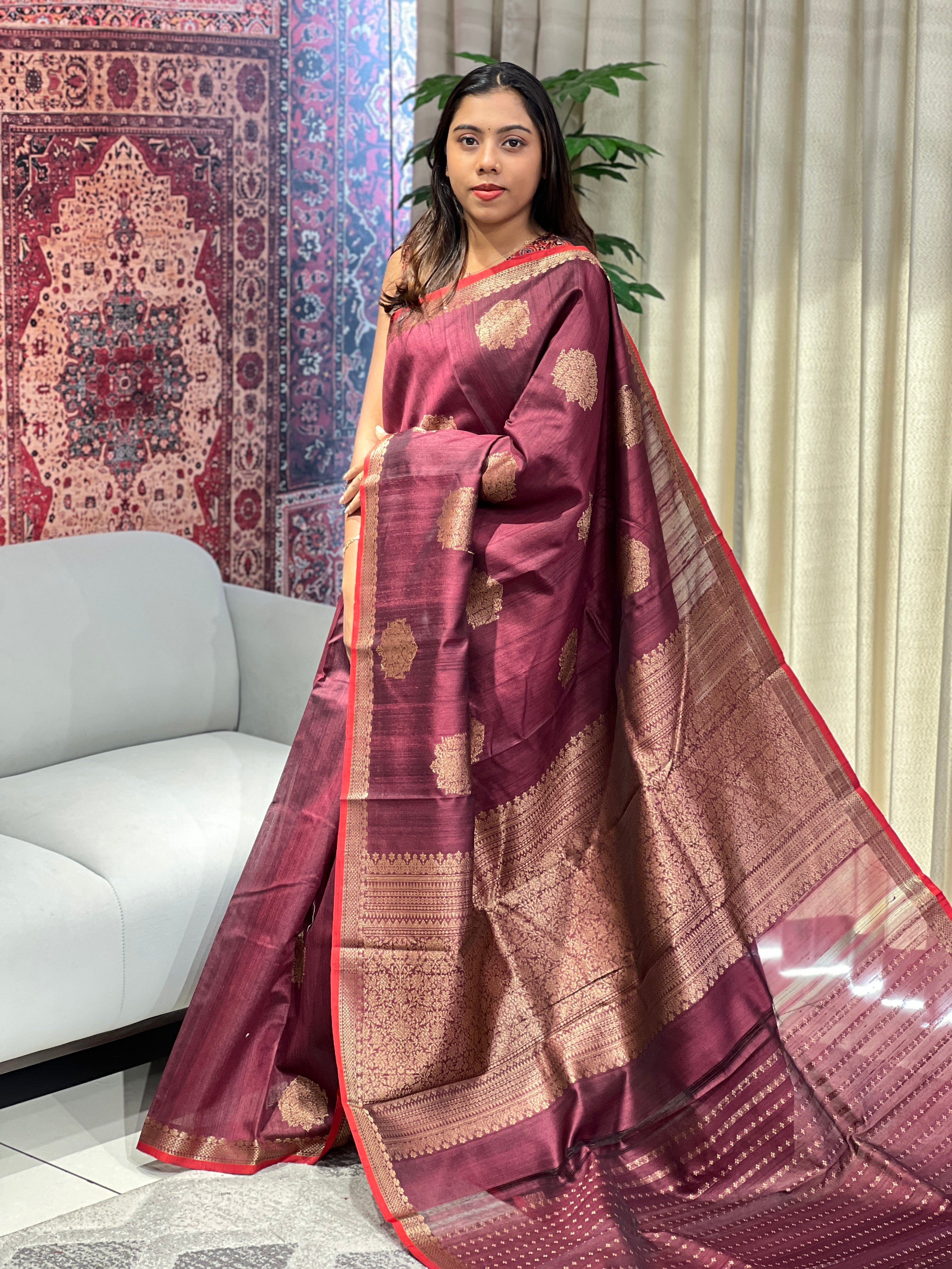 Golden Zari Woven Tussar Banarasi Saree | YNG608