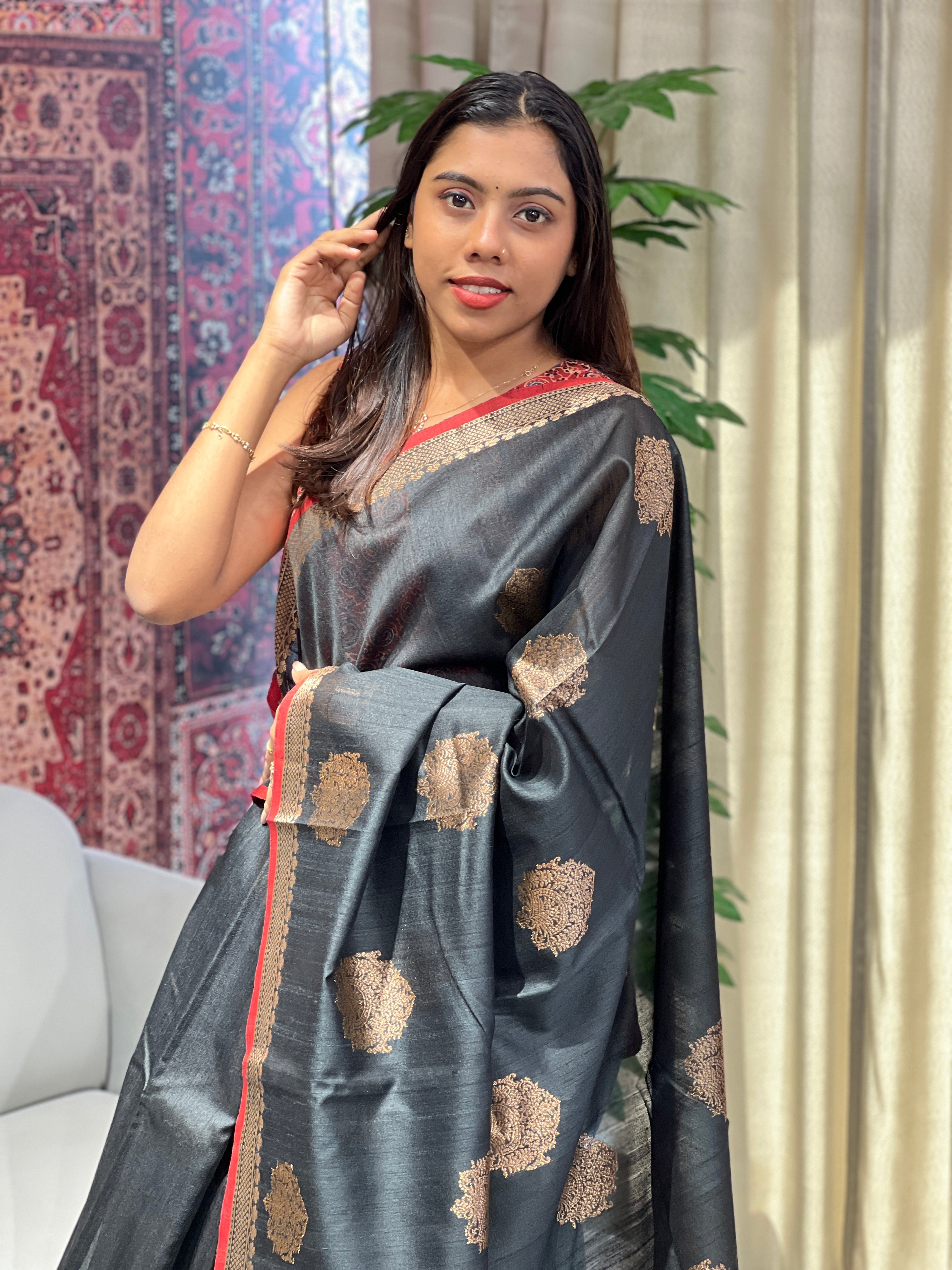 Golden Zari Woven Tussar Banarasi Saree | YNG605