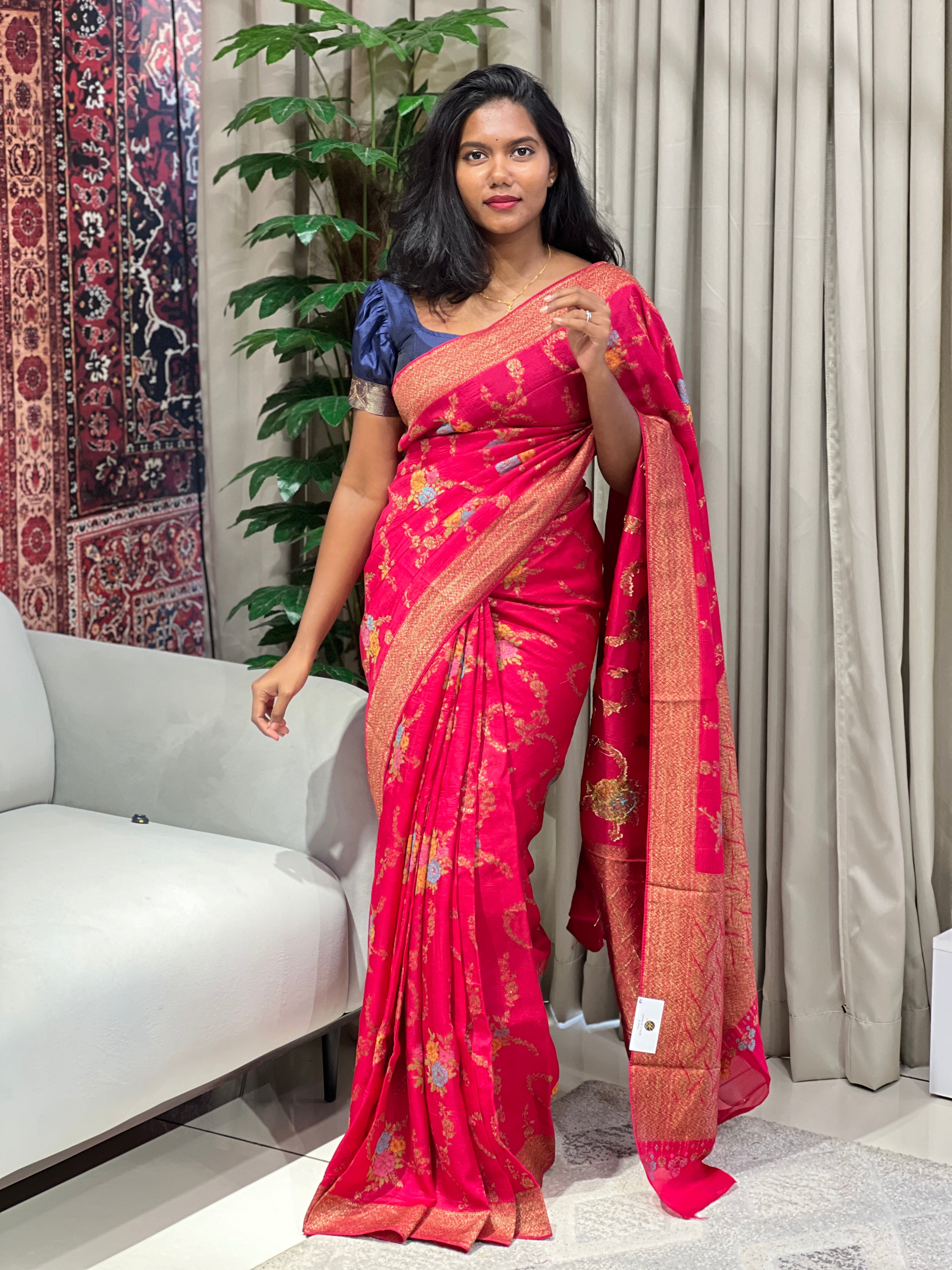 Zari & Thread Woven Banarasi Silk Saree | YNG667