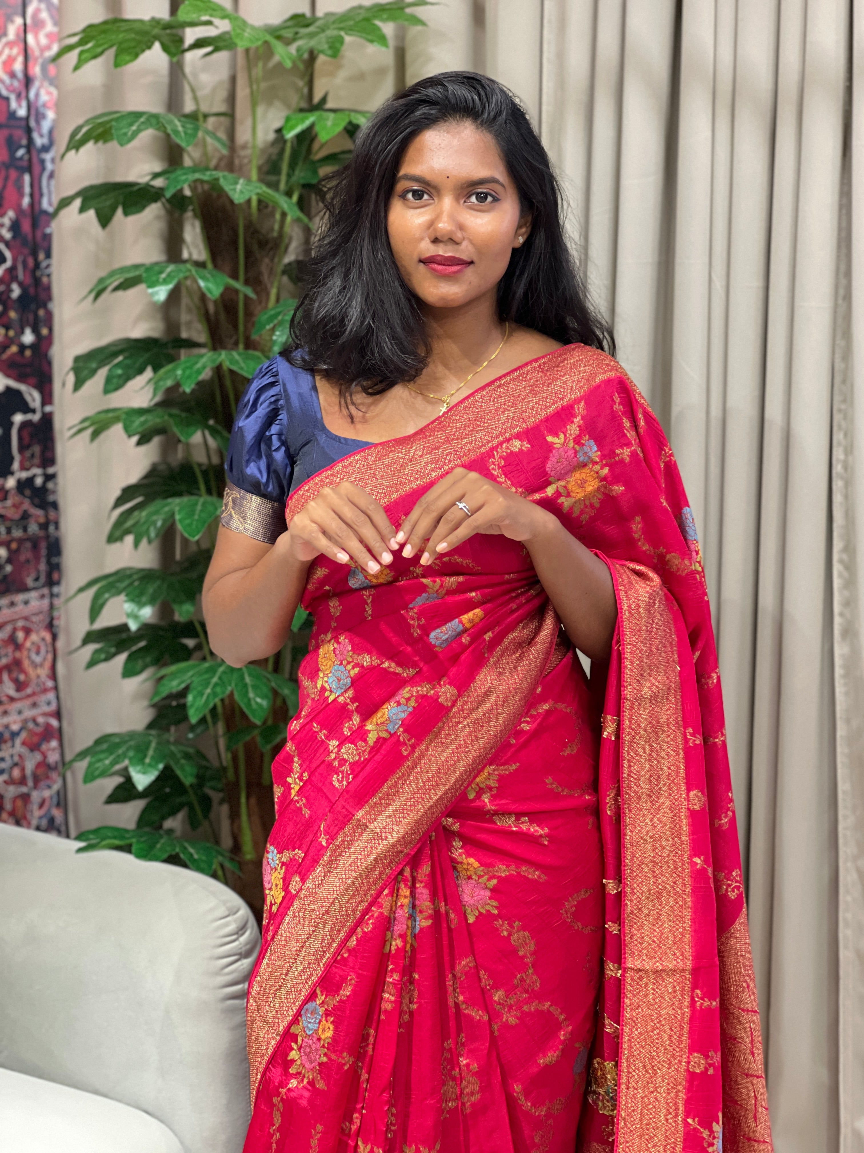 Zari & Thread Woven Banarasi Silk Saree | YNG667