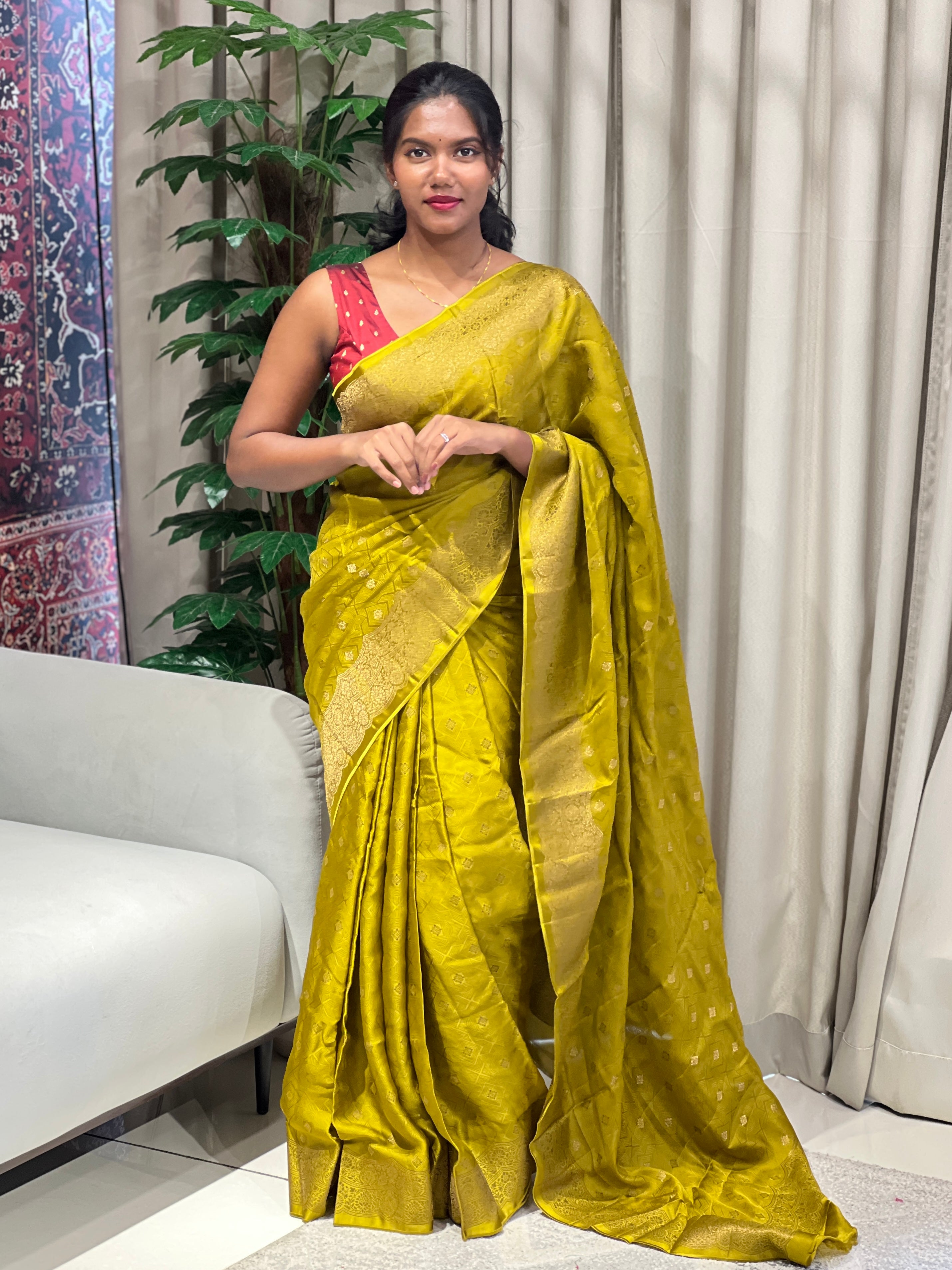 Golden Zari Woven Banarasi Silk Saree | YNG707