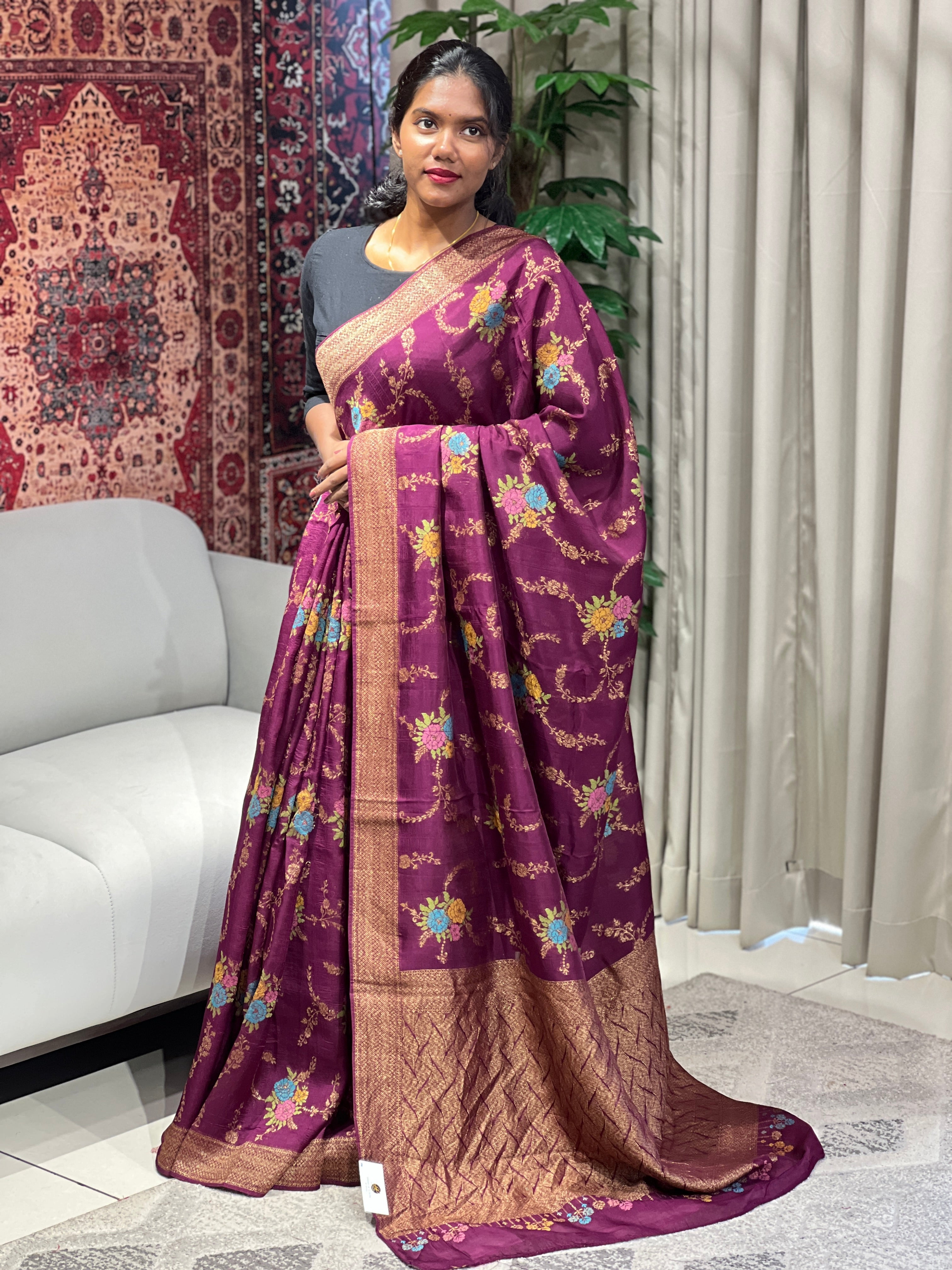 Zari & Thread Woven Banarasi Silk Saree | YNG668