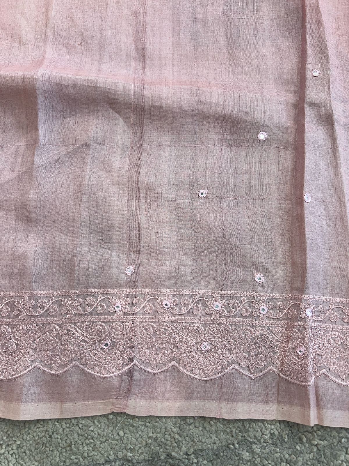 Floral Embroidery Detailed Organza Saree | RGD593