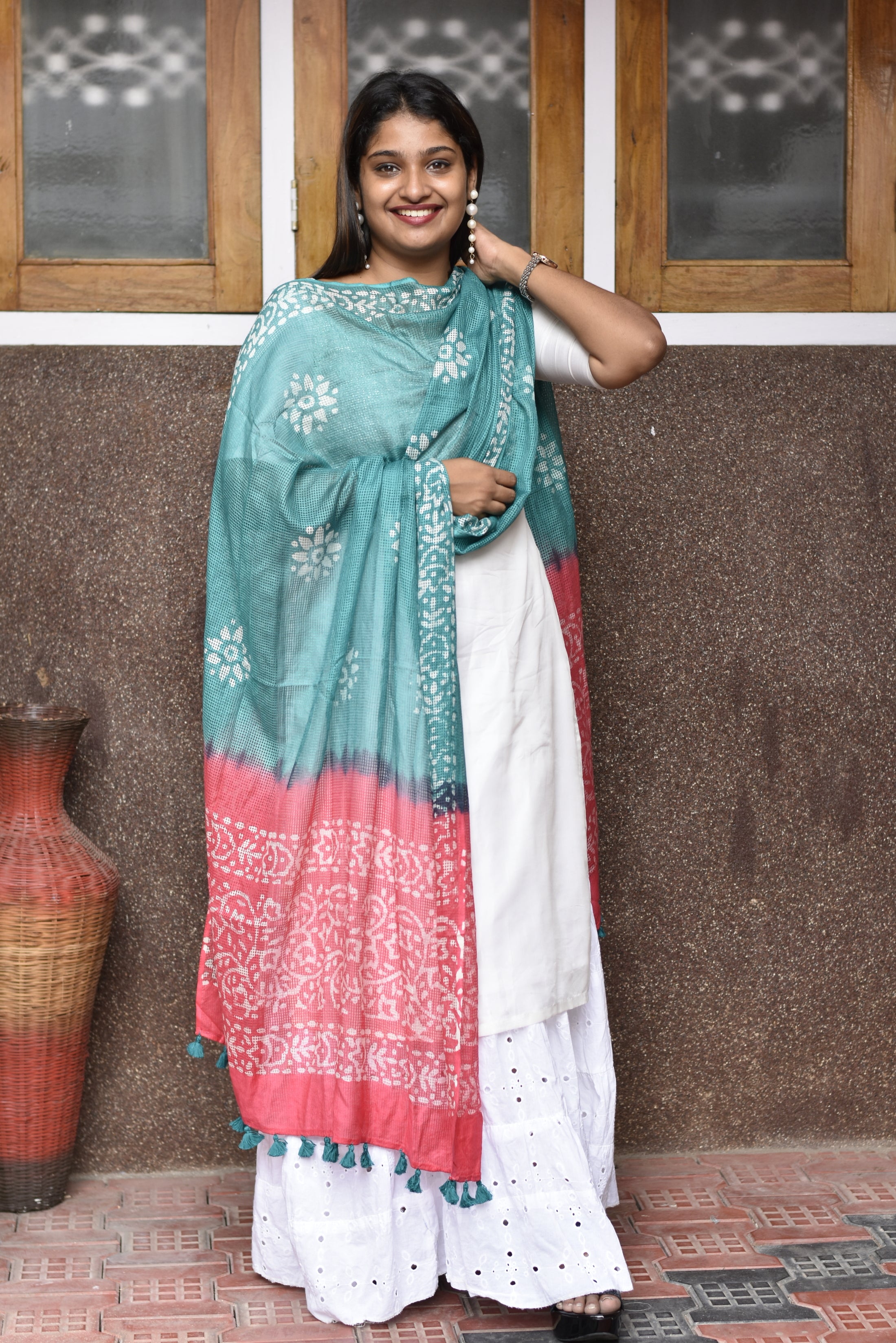 Muga Check Kota Dupatta With Batik Print | SS878