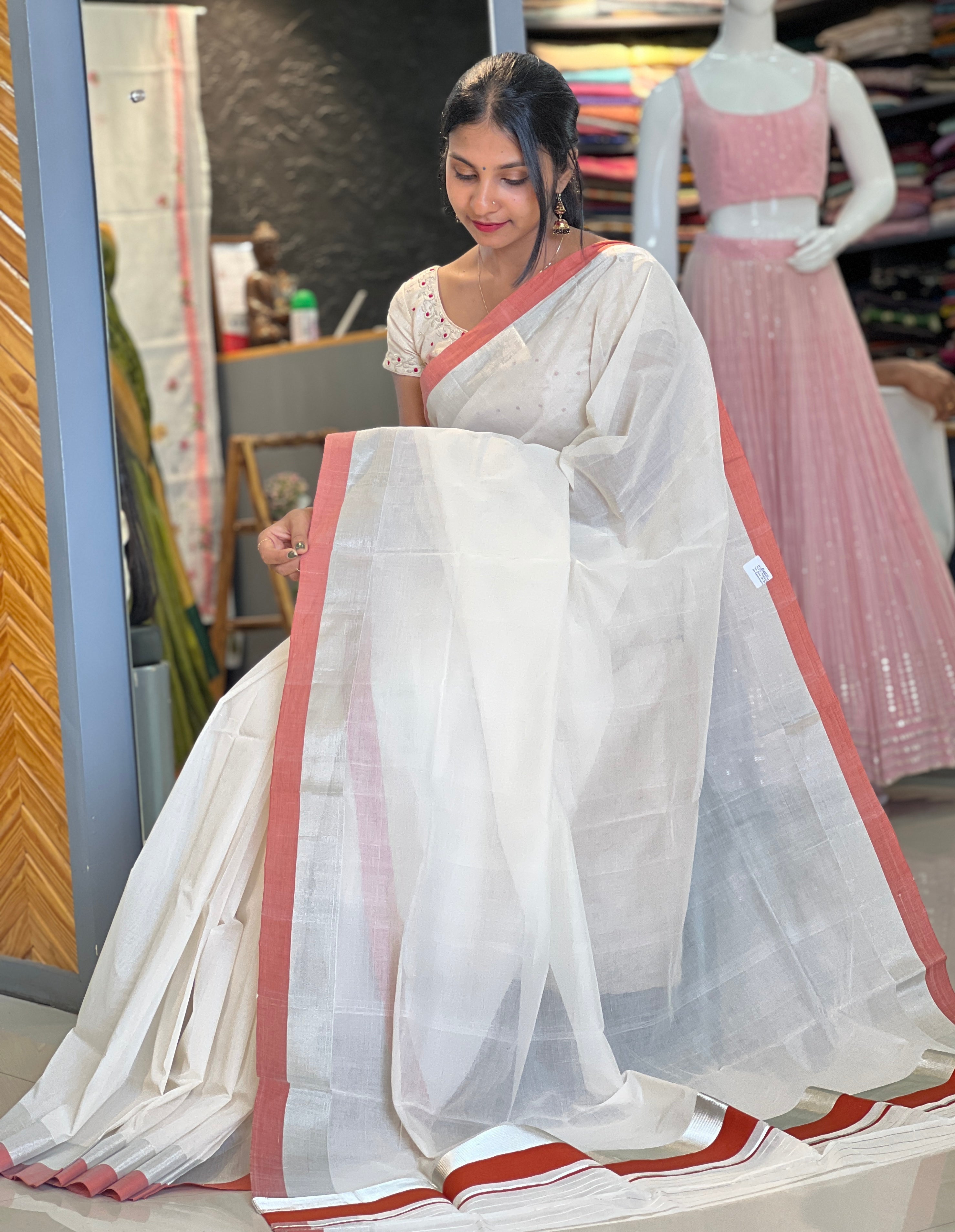 Balaramapuram handloom Kerala cotton saree with a silver zari kasavu border