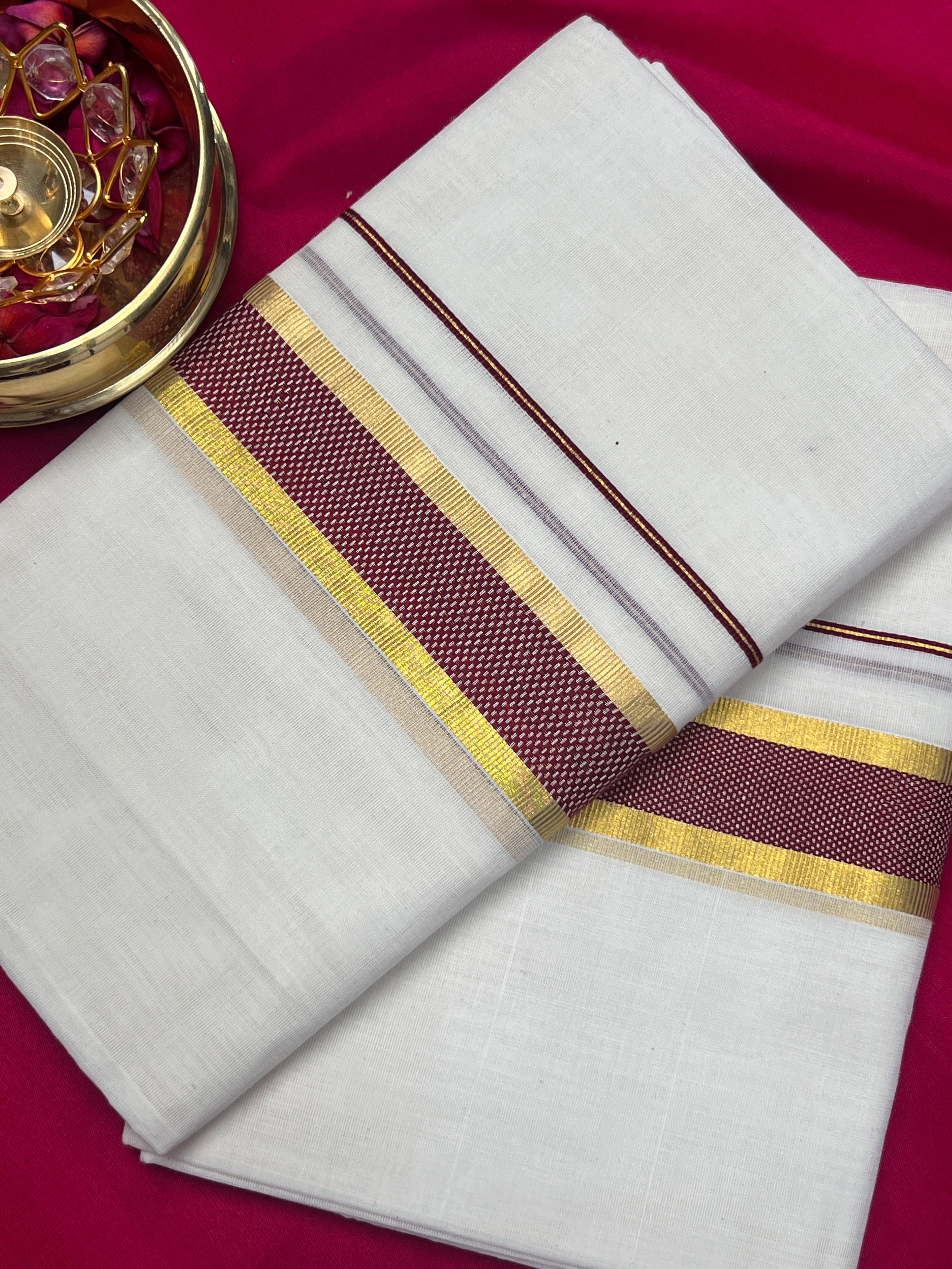 Balaramapuram handloom set mundu — the two-piece Kerala garment of mundu and neriyathu