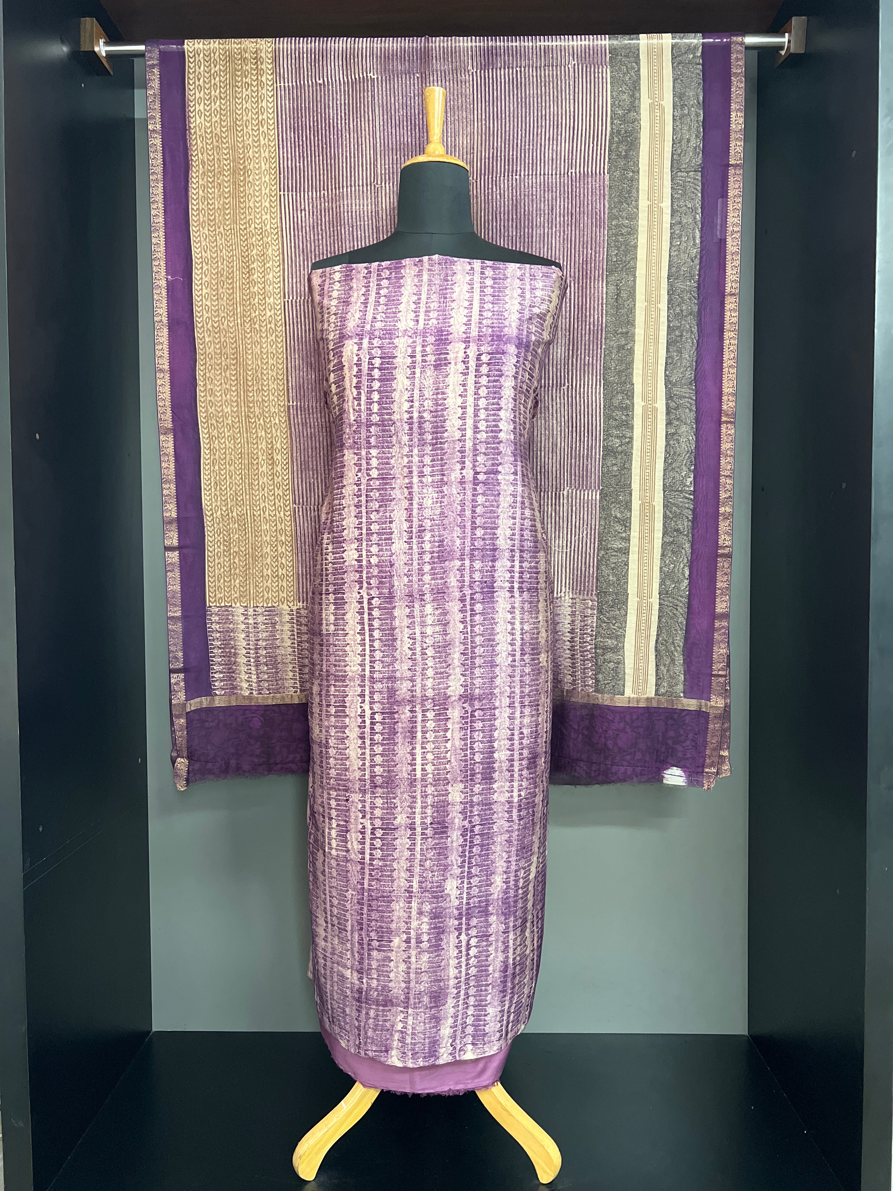 Vertical Line Pattern Silk Chanderi Salwar Set | YNG1460