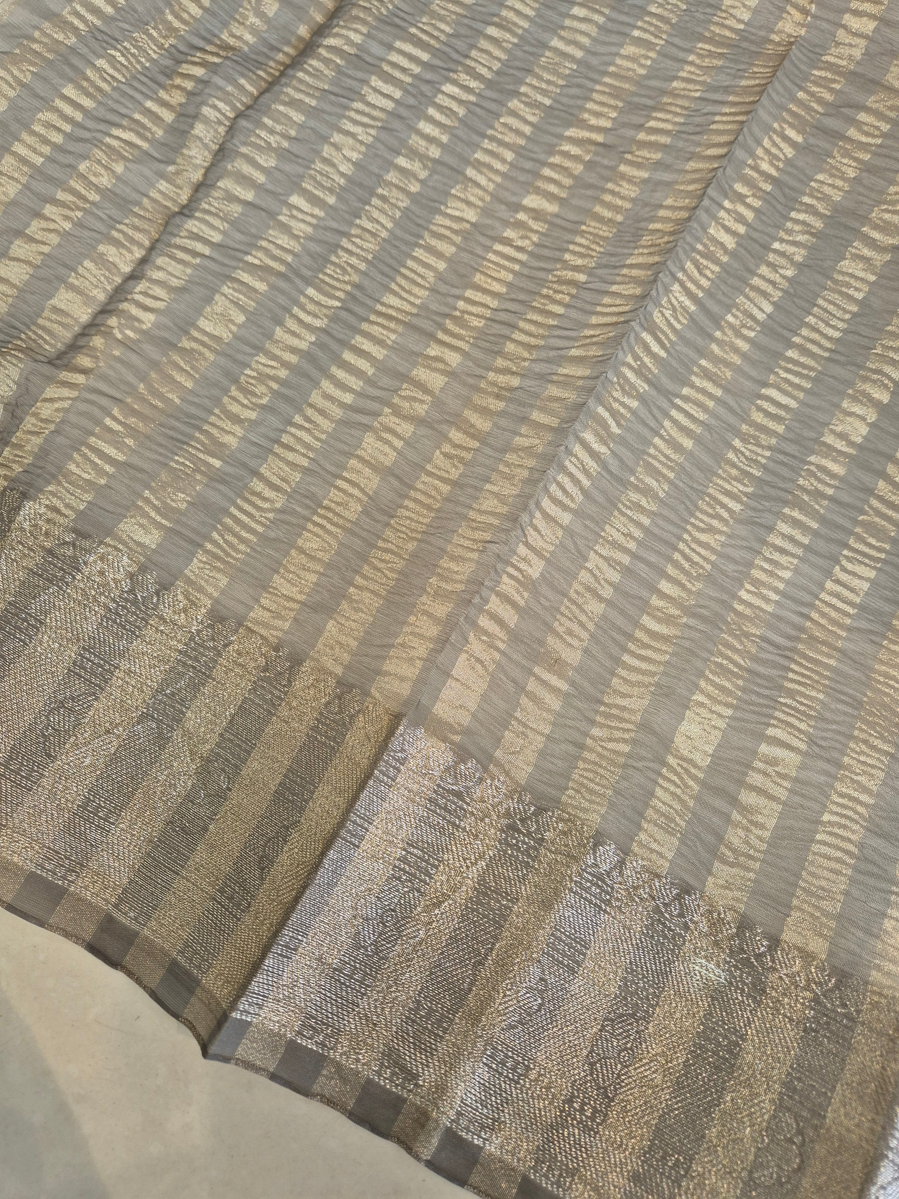 Light Golden Zari Weaving Crush Tissue Saree | YNG323