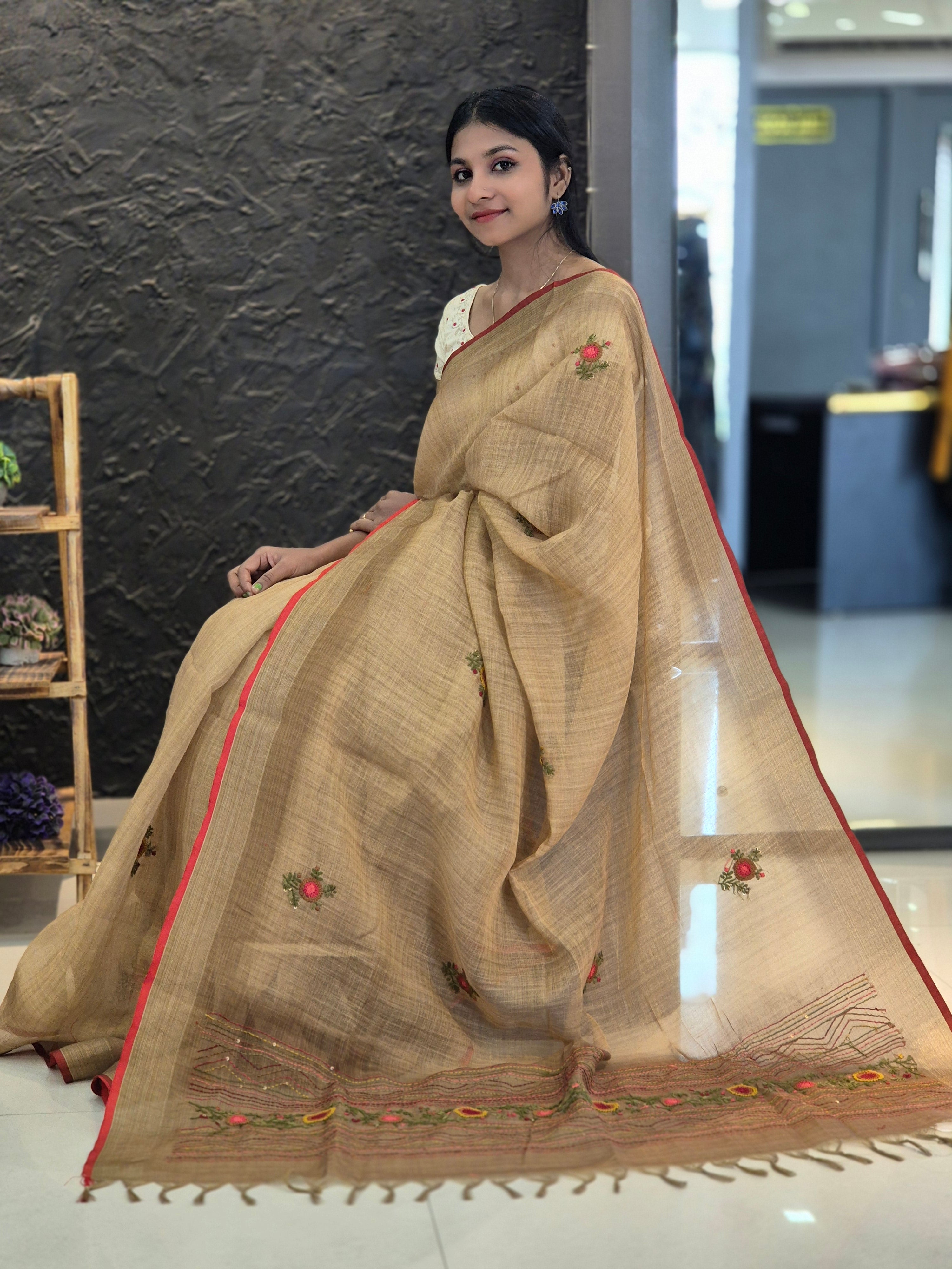 Hand Embroidery Tussar Linen Saree | KSD106