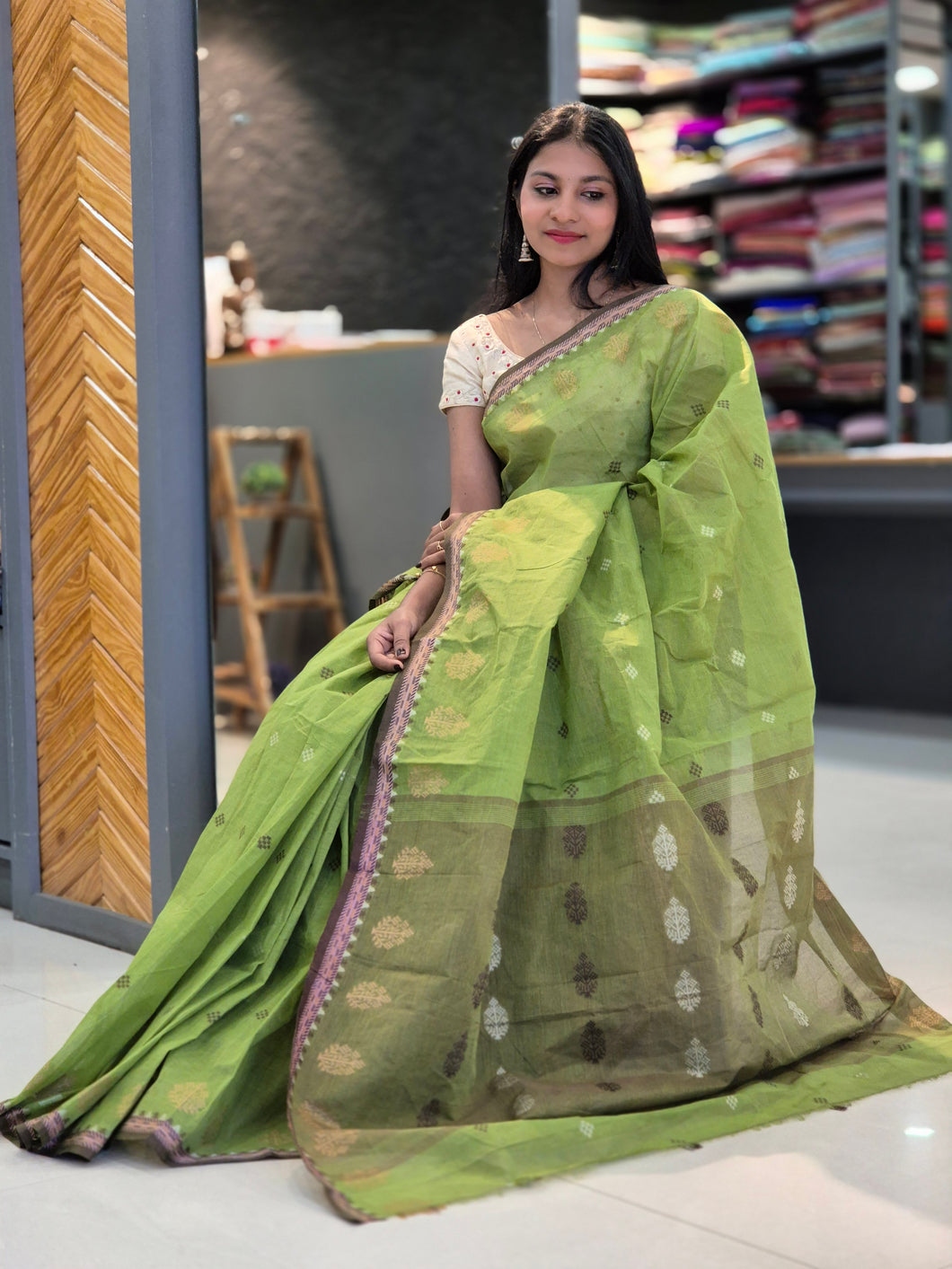 Geometrical Motif Mercerized Cotton Saree ( Without Blouse ) | LP101