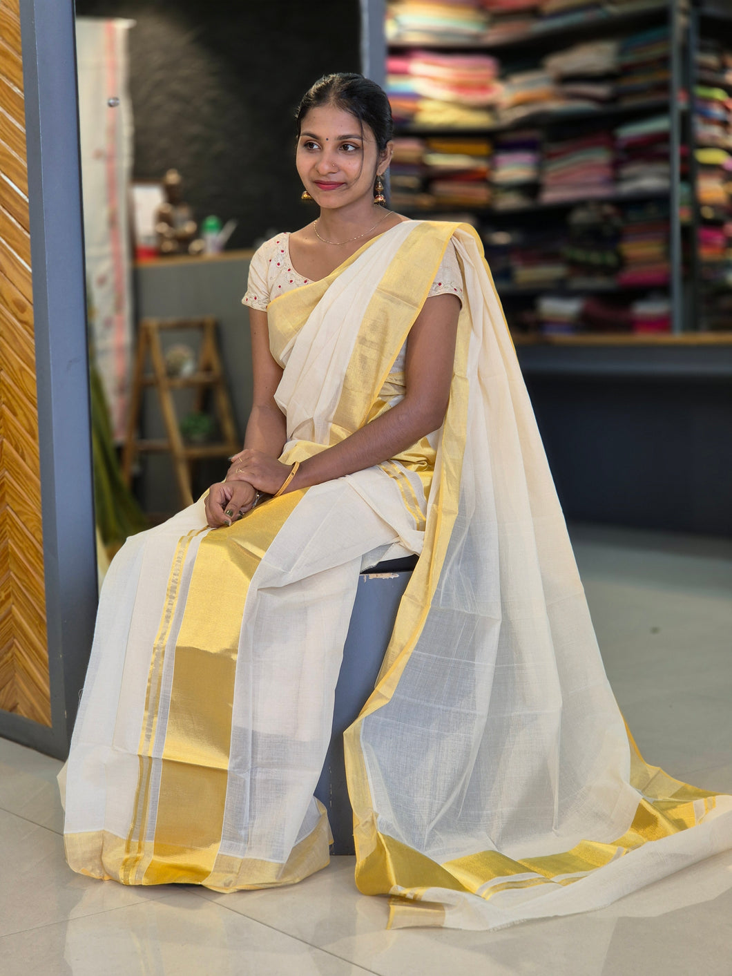 Golden Zari Weaved Balaramapuram Handloom Set Mundu ( Without Blouse) | KL238