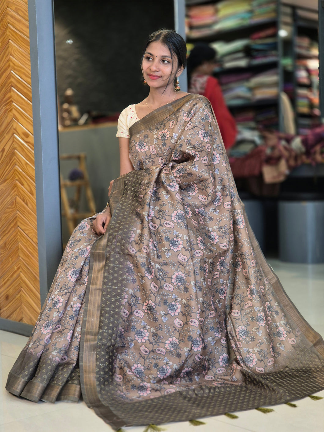 Floral Printed Tussar Finish Saree | SBP184