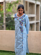 Floral Hand Embroidery Cotton Kurta | AHR301