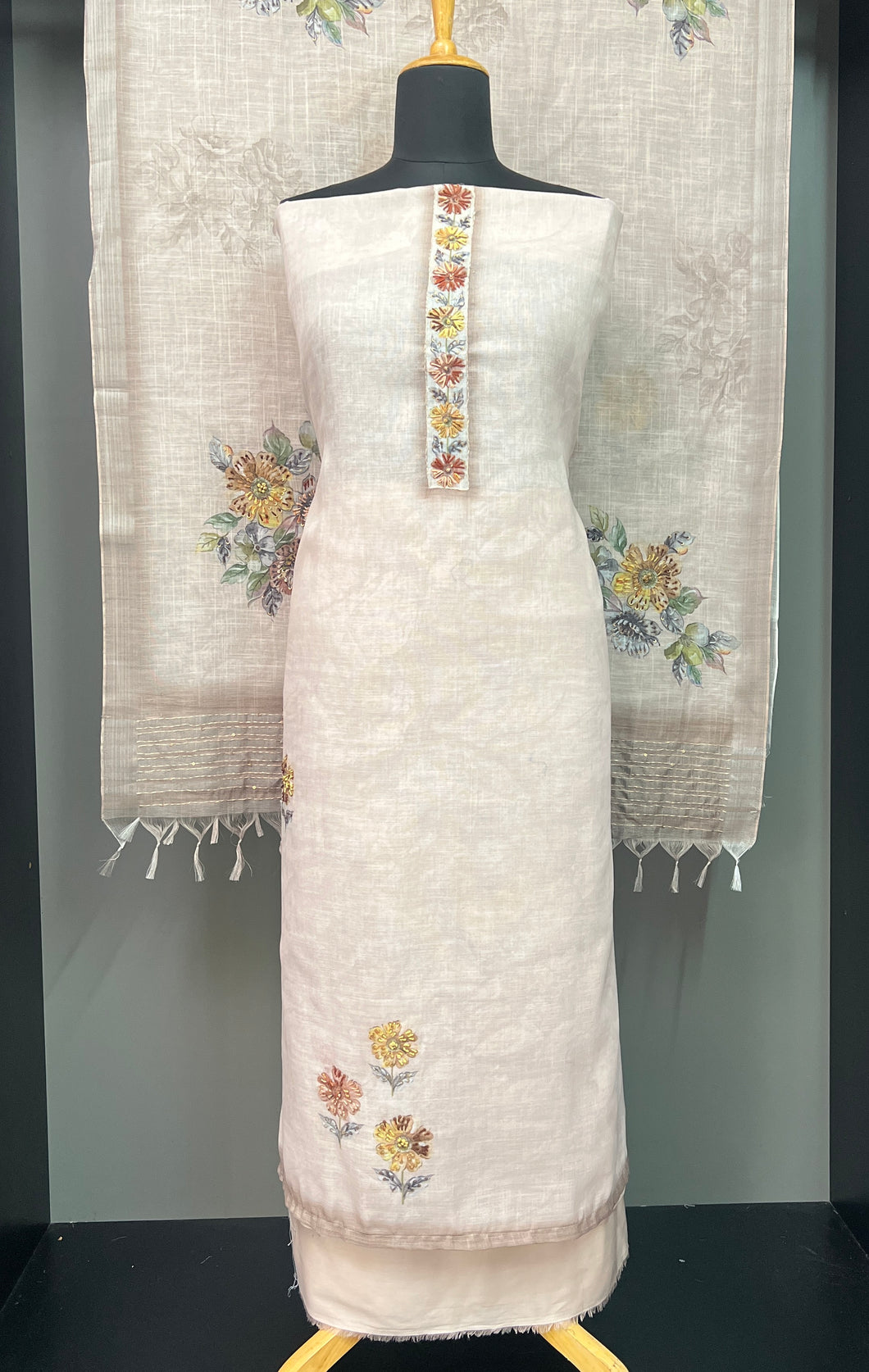 Floral Print With Embroidery Highlighted Linen Finish Salwar Set | KSD185
