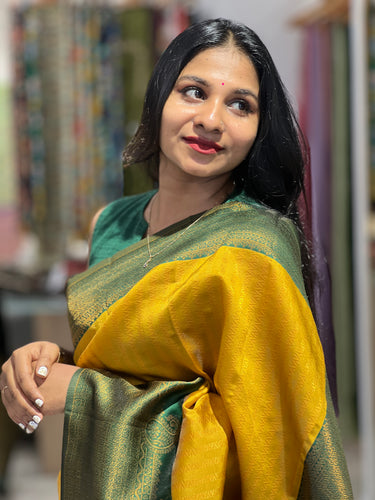 Traditional Zari Woven Stripe Patterned Semi Silk Saree | SRK105