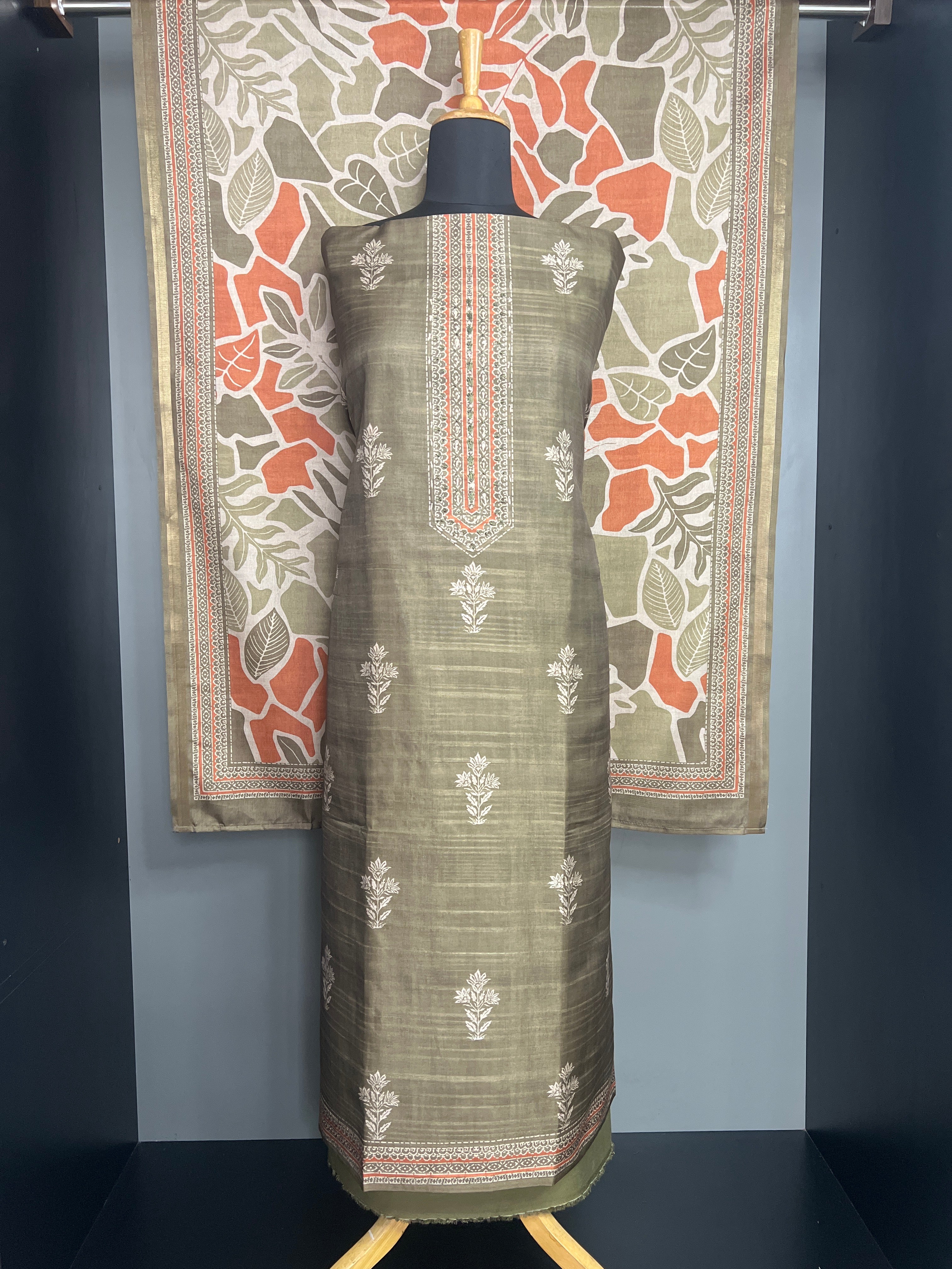 Floral Printed Design Semi Tussar Salwar Set | SW2518