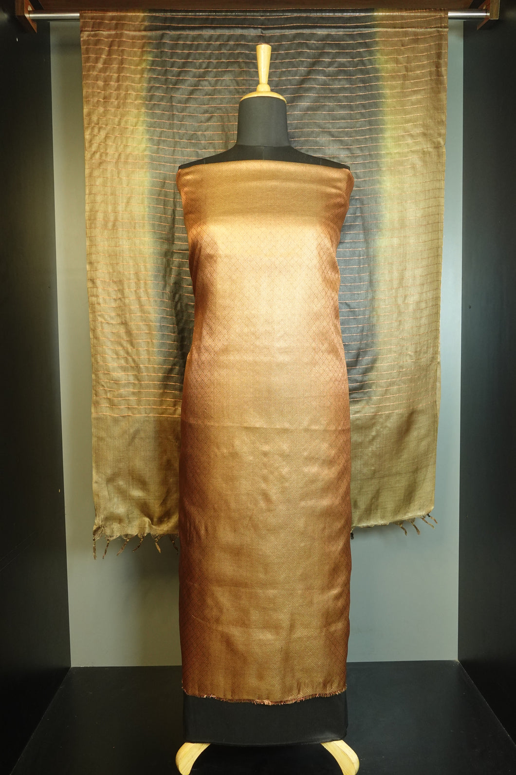 Zari Weaved Tussar Salwar Set | PD864