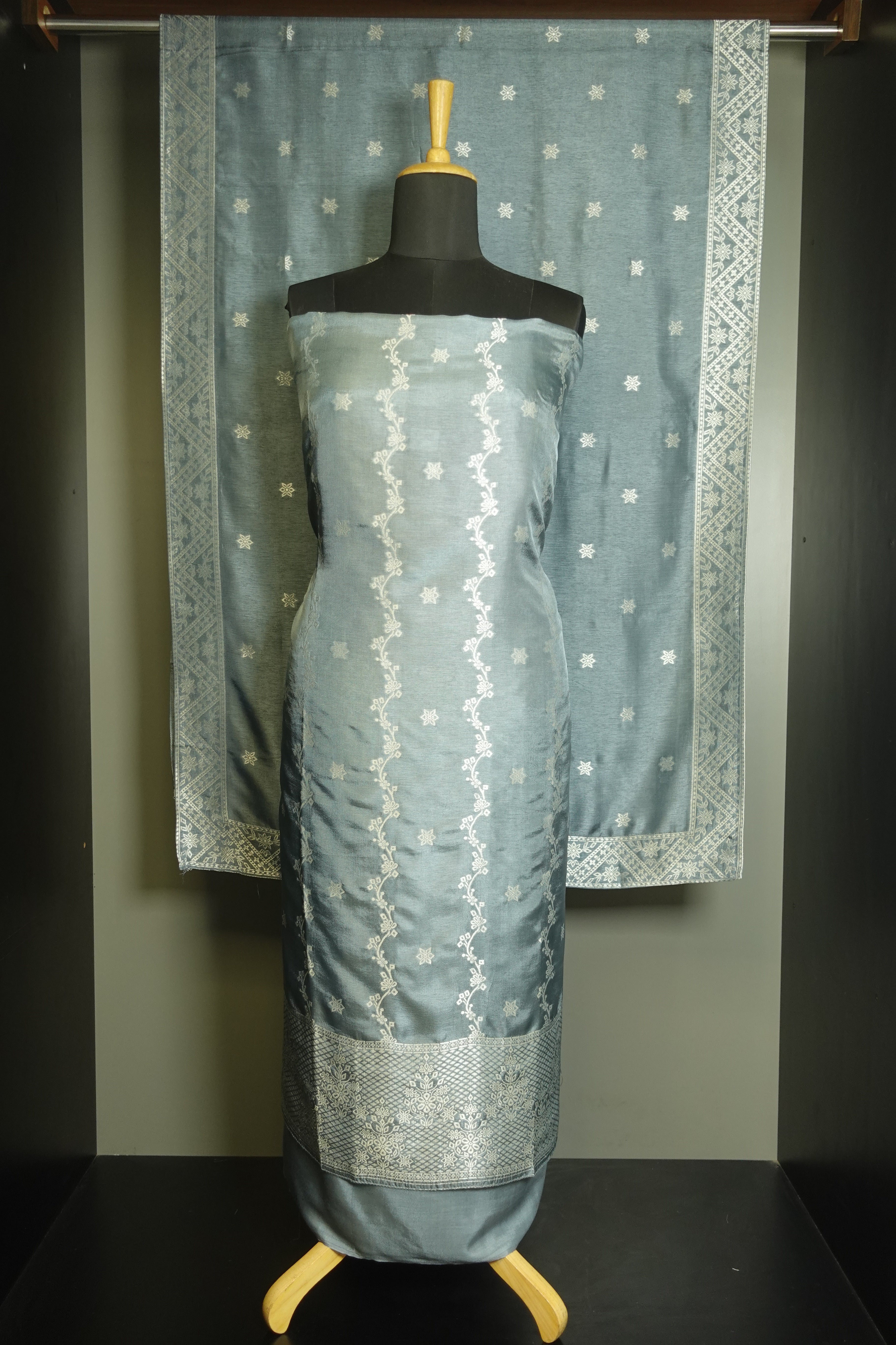 Silver Zari Weaved Tussar Finish Salwar Set | PFS190