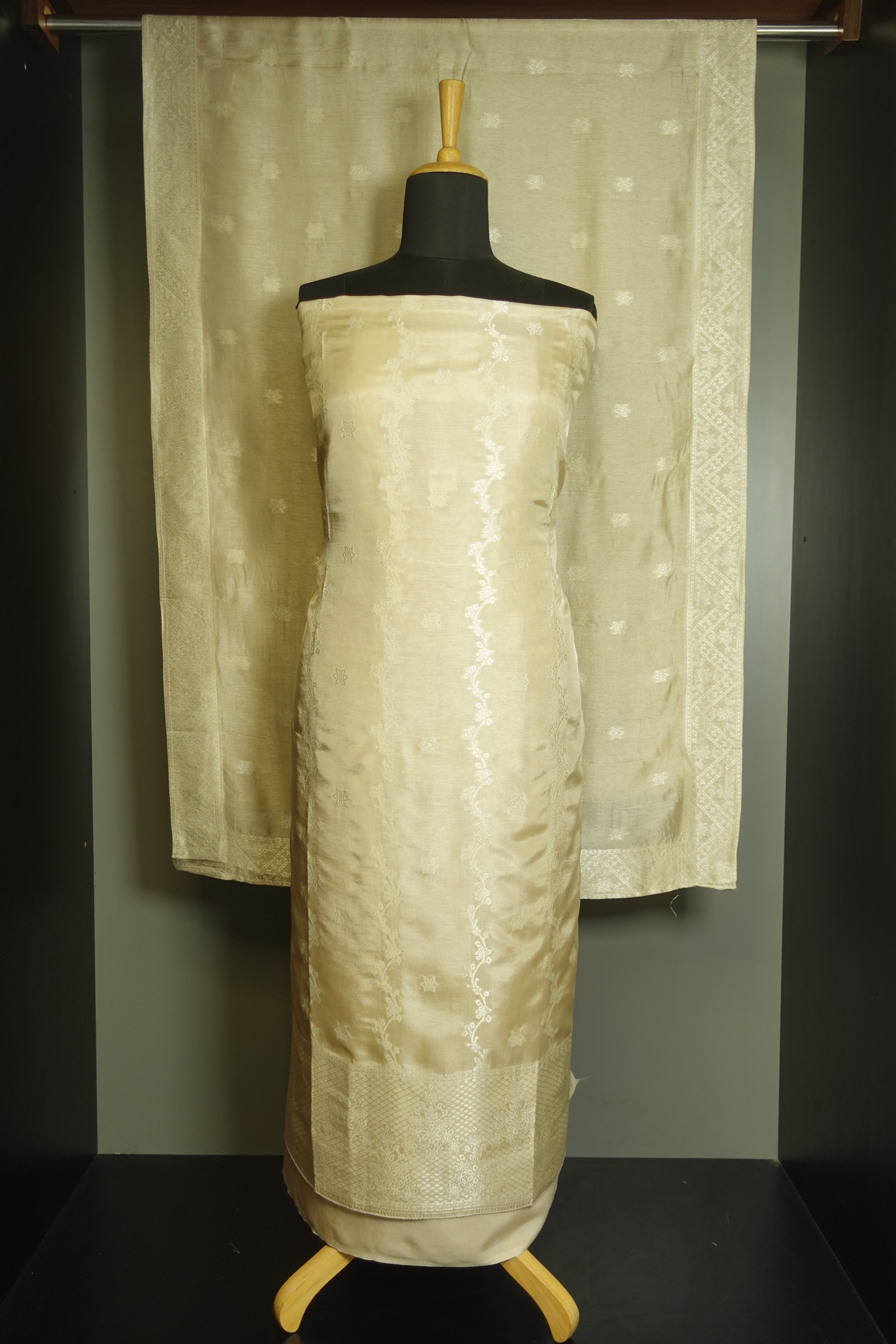 Silver Zari Weaved Tussar Finish Salwar Set | PFS190