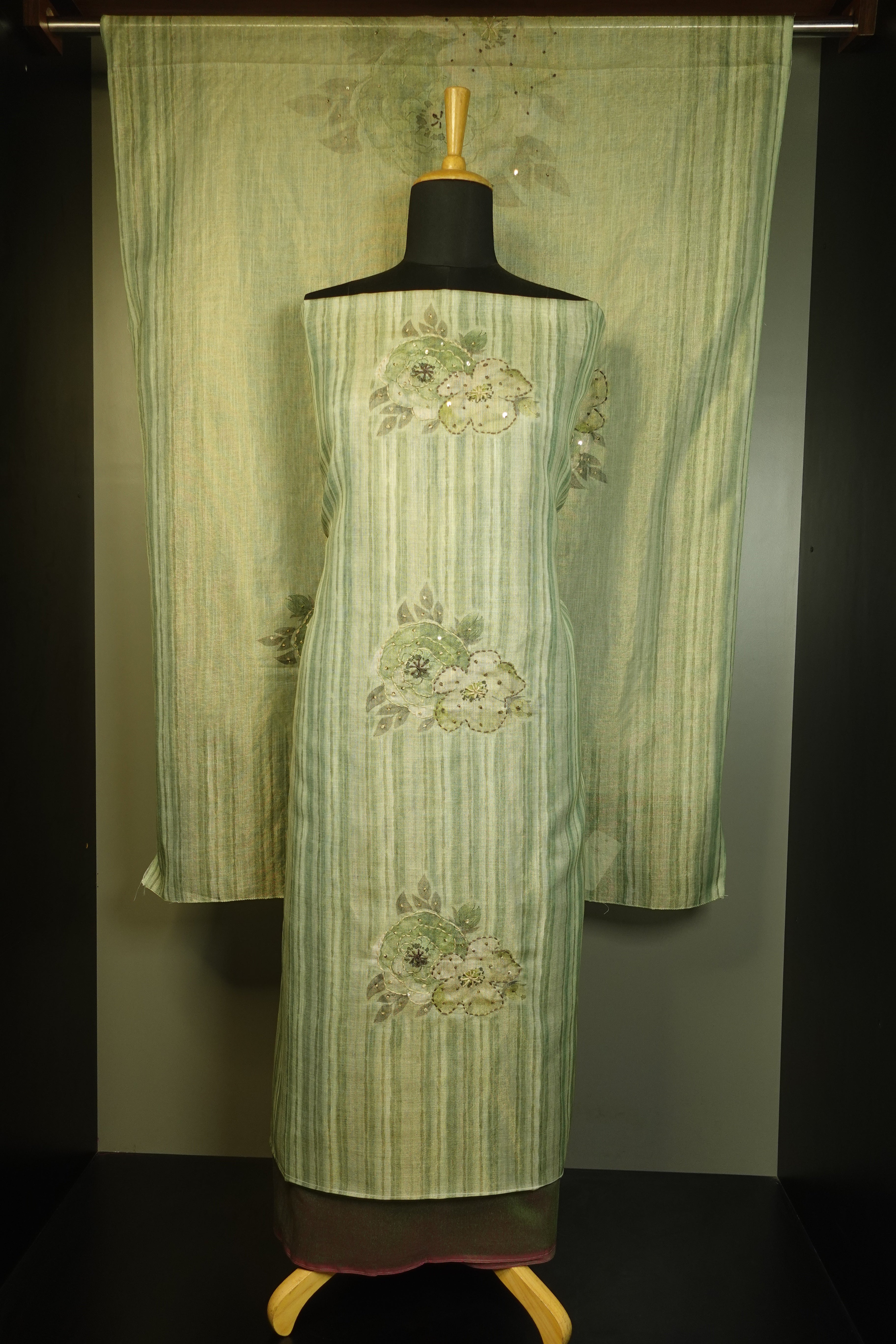 Hand Embroidered Tissue Salwar Set | PFS204