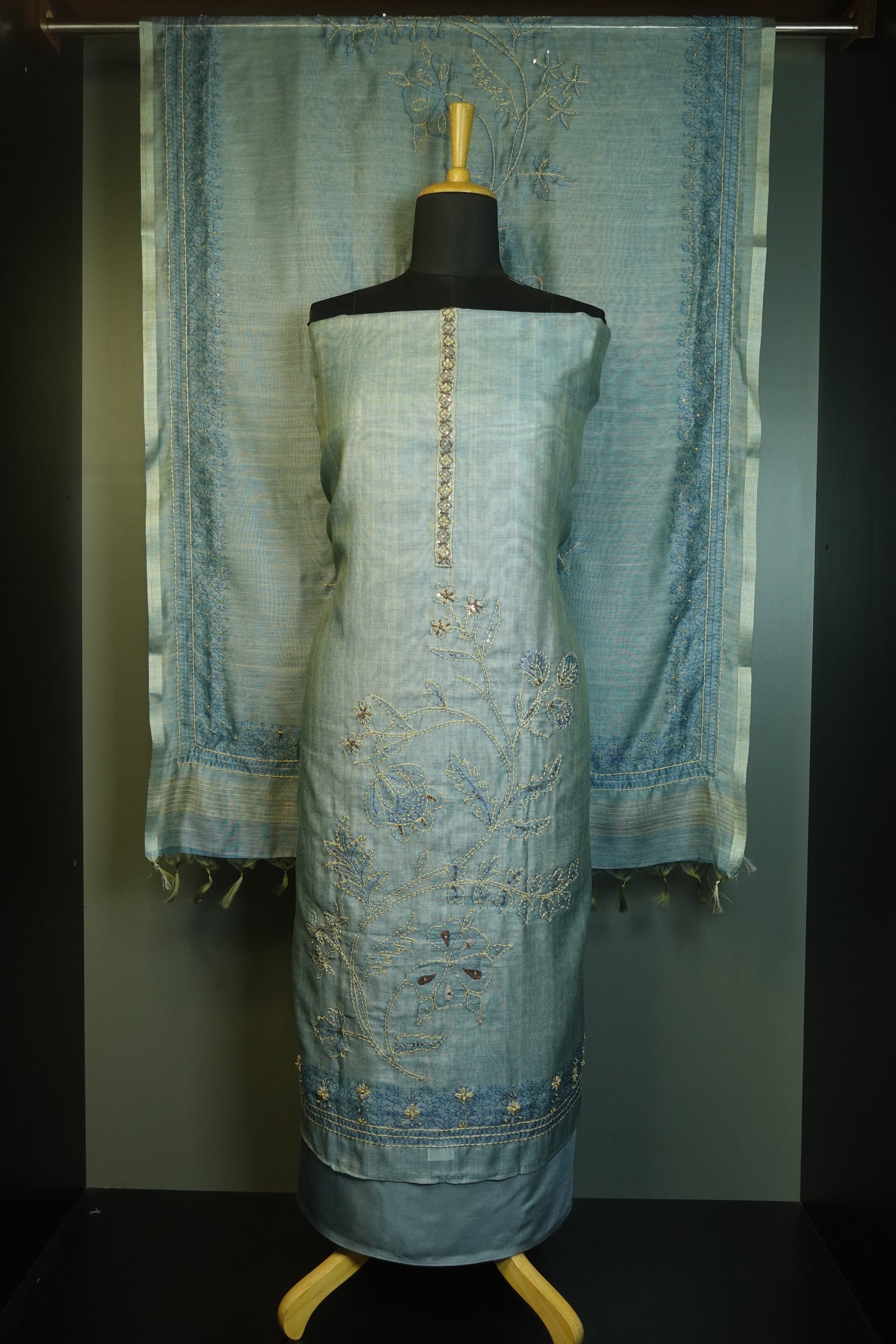 Embroidered Semi Tussar Salwar set | VAN109