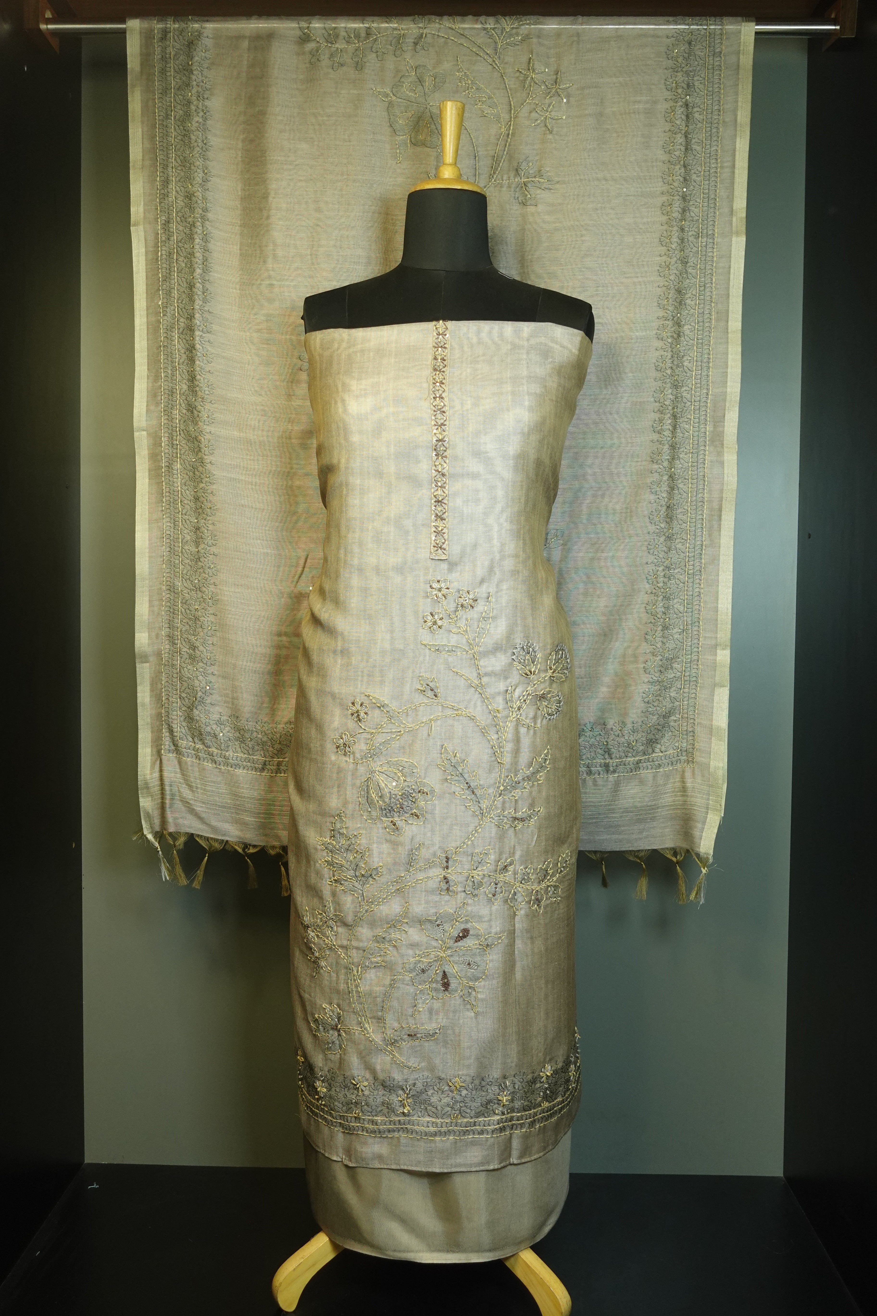 Embroidered Semi Tussar Salwar set | VAN109