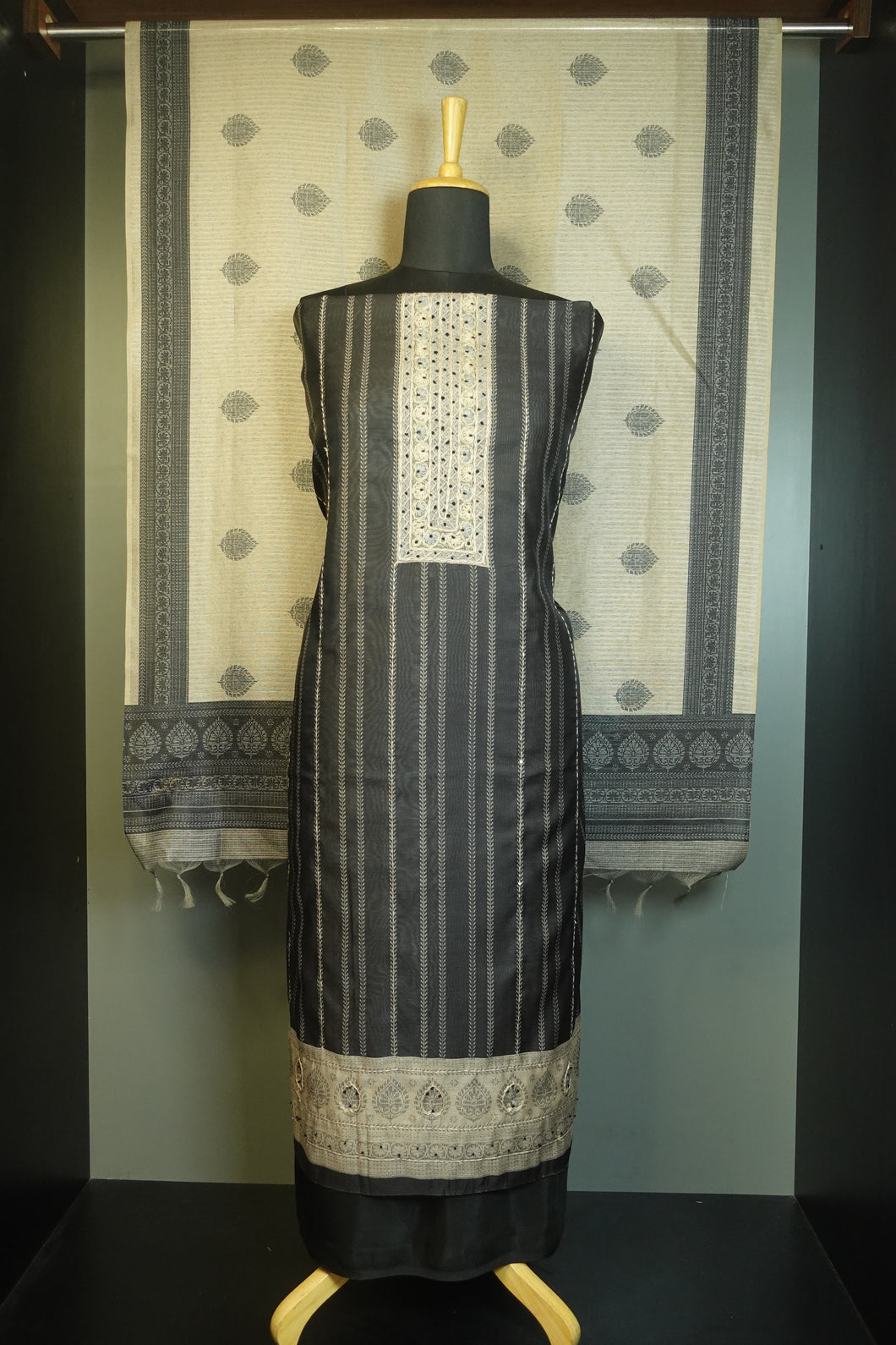 Yoke Embroidered Semi Silk Salwar set | VAN101
