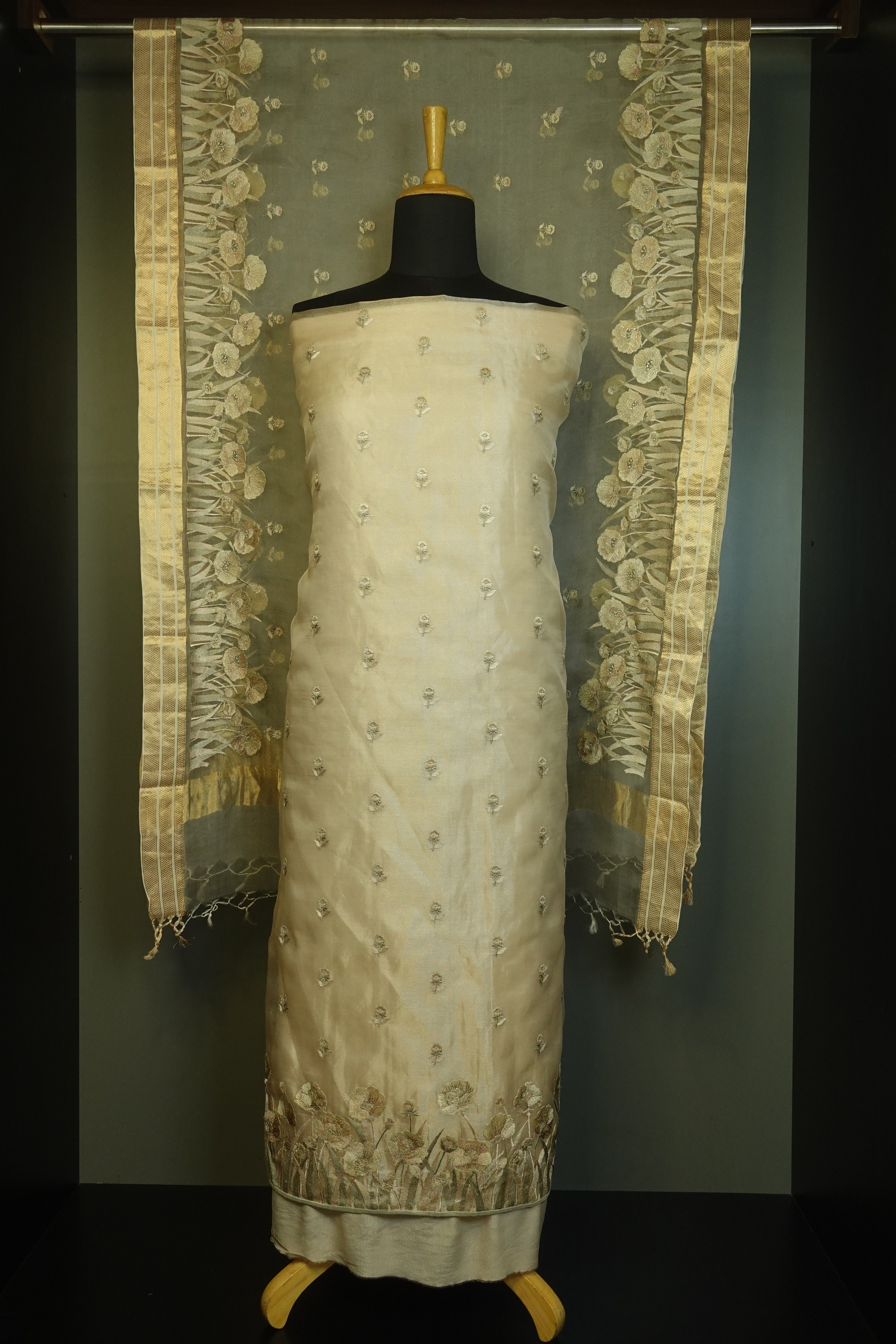 Floral Emboridery Tussar Organza Salwar Set | LV135