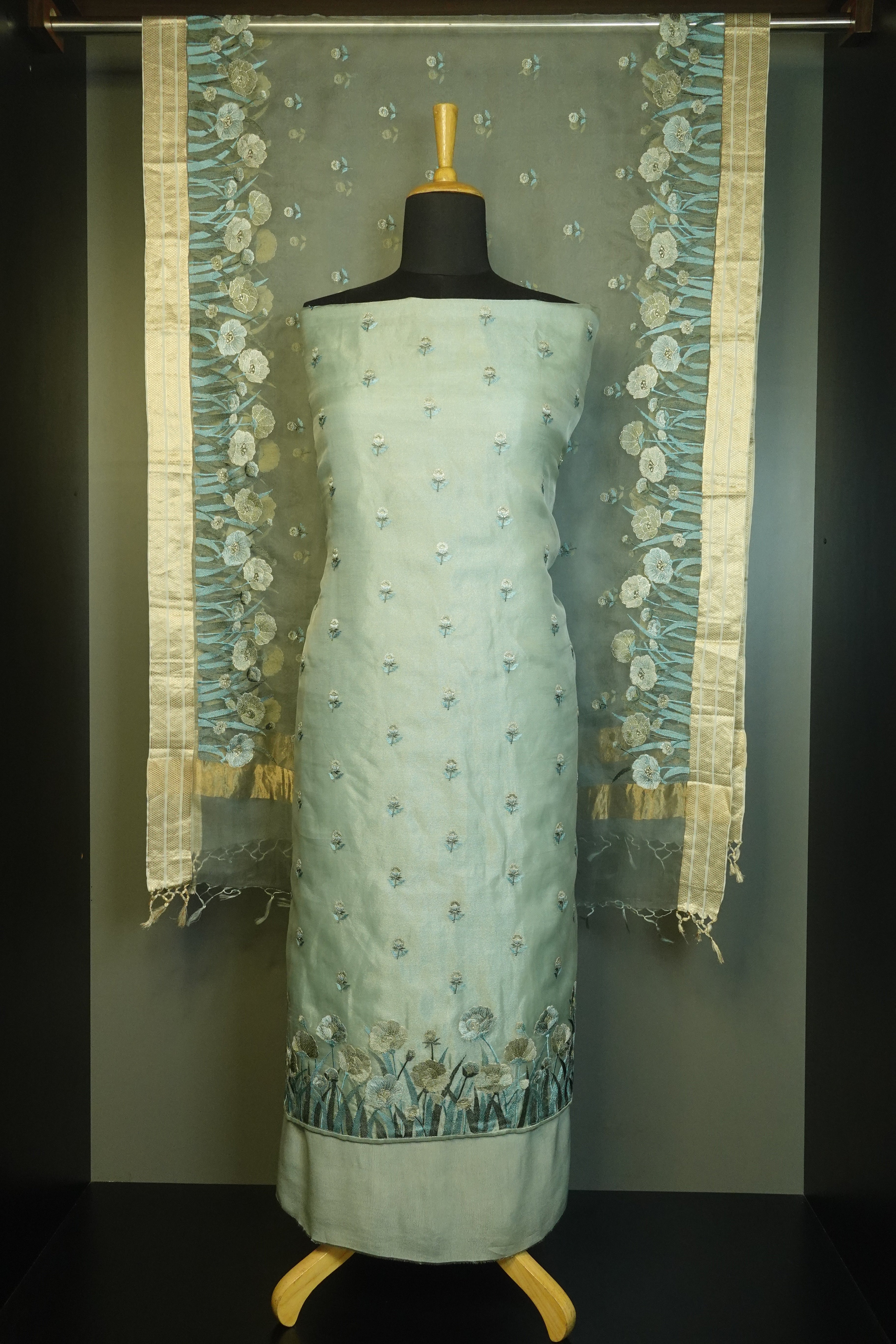 Floral Emboridery Tussar Organza Salwar Set | LV135