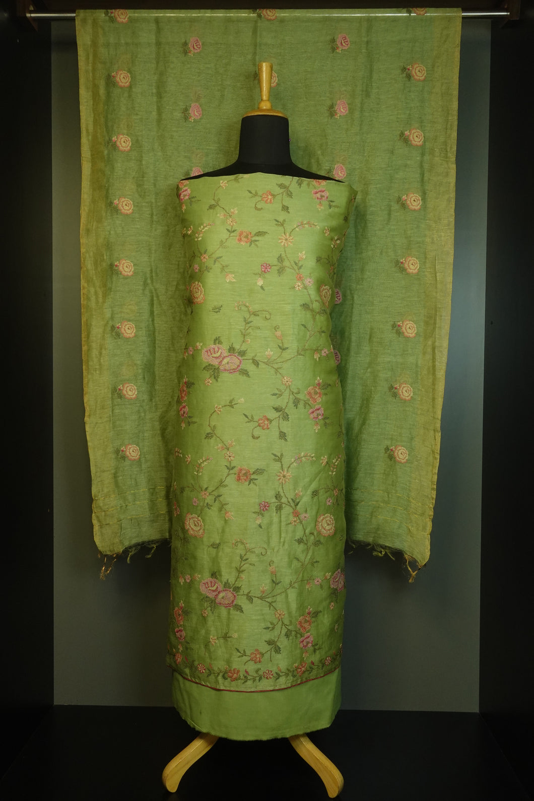 Floral Emboridery Pattern  Silk Linen Salwar Set | LV142